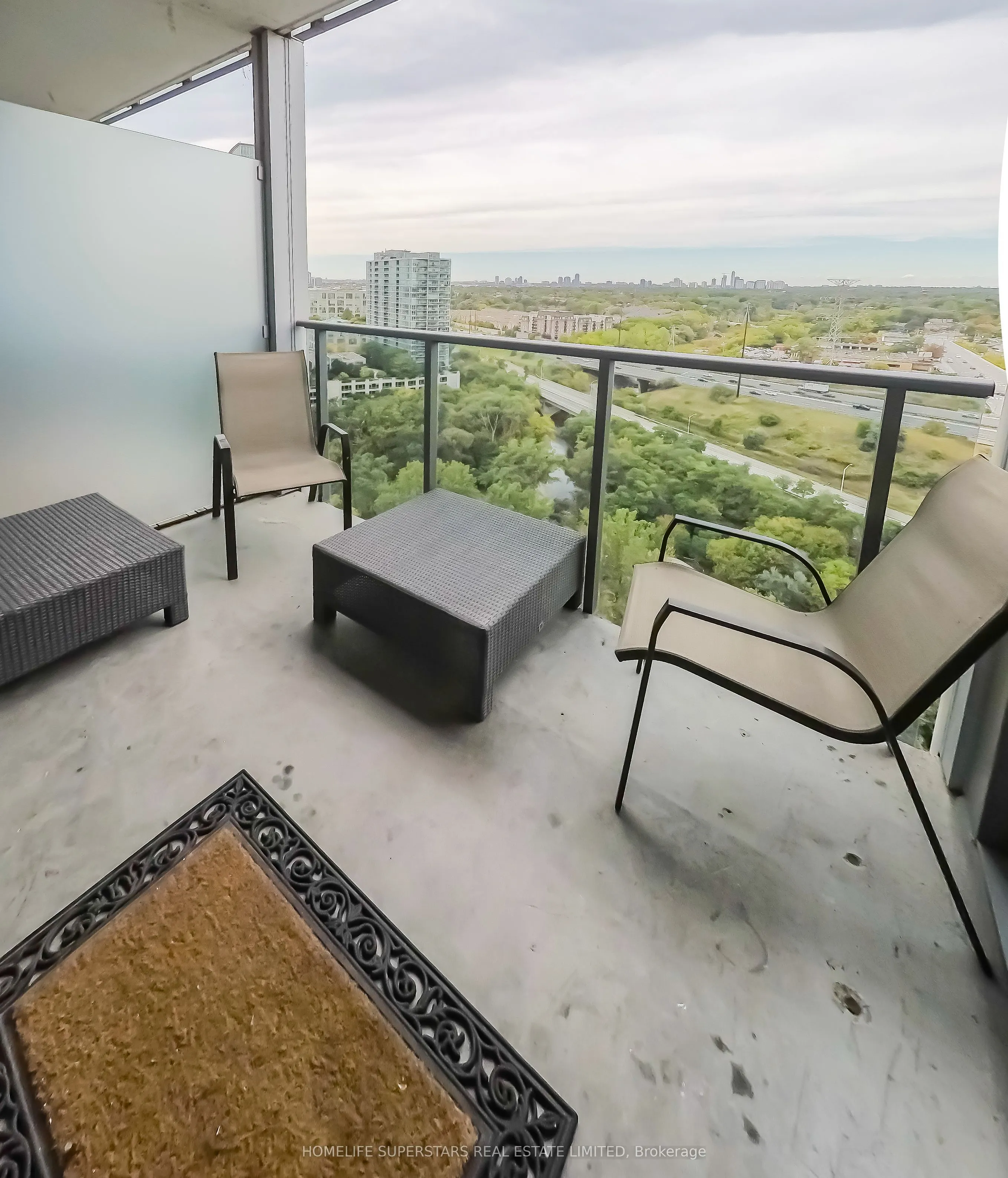 90 Park Lawn Road, #2112