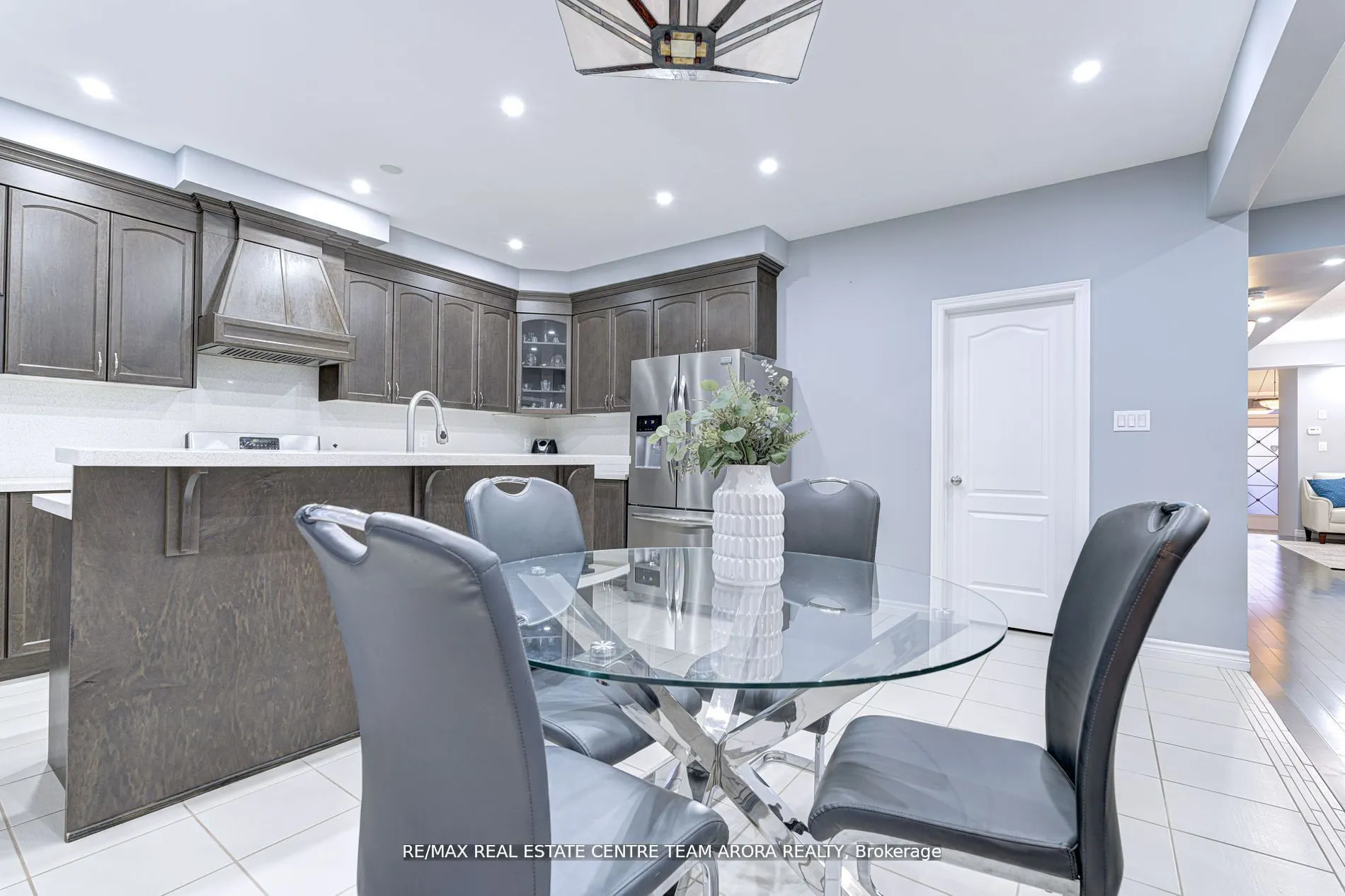 27 Monkton Circle