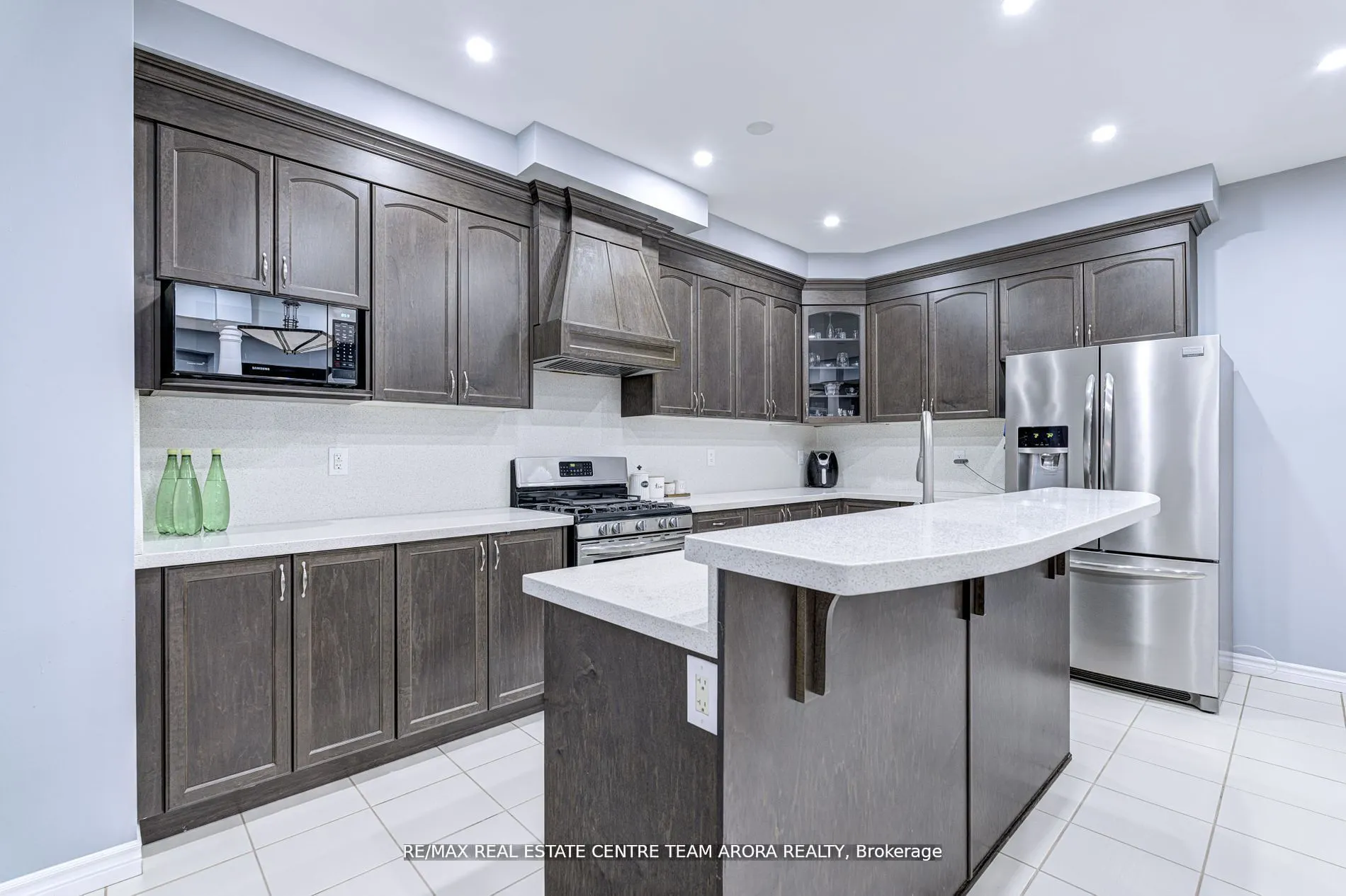 27 Monkton Circle