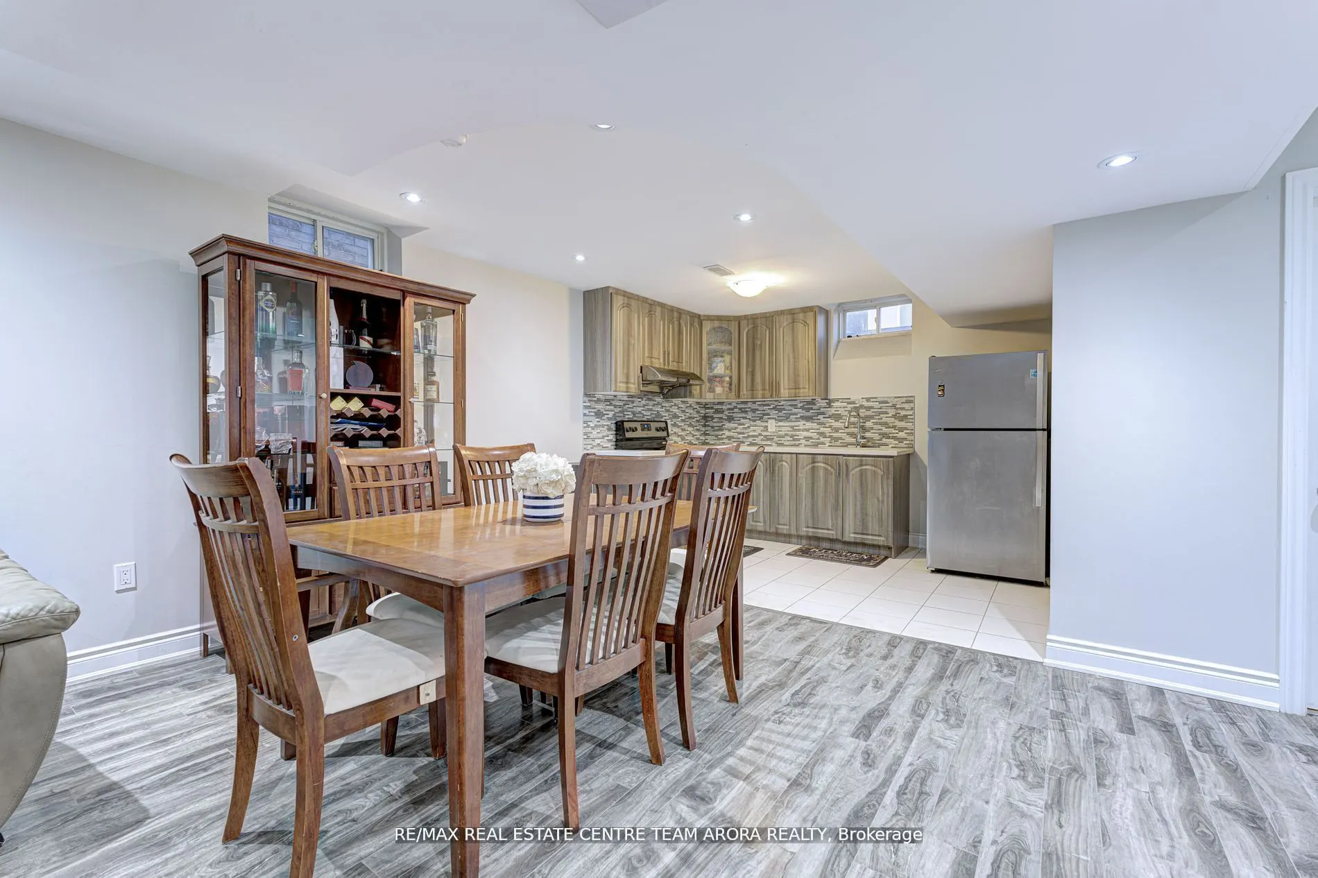 27 Monkton Circle