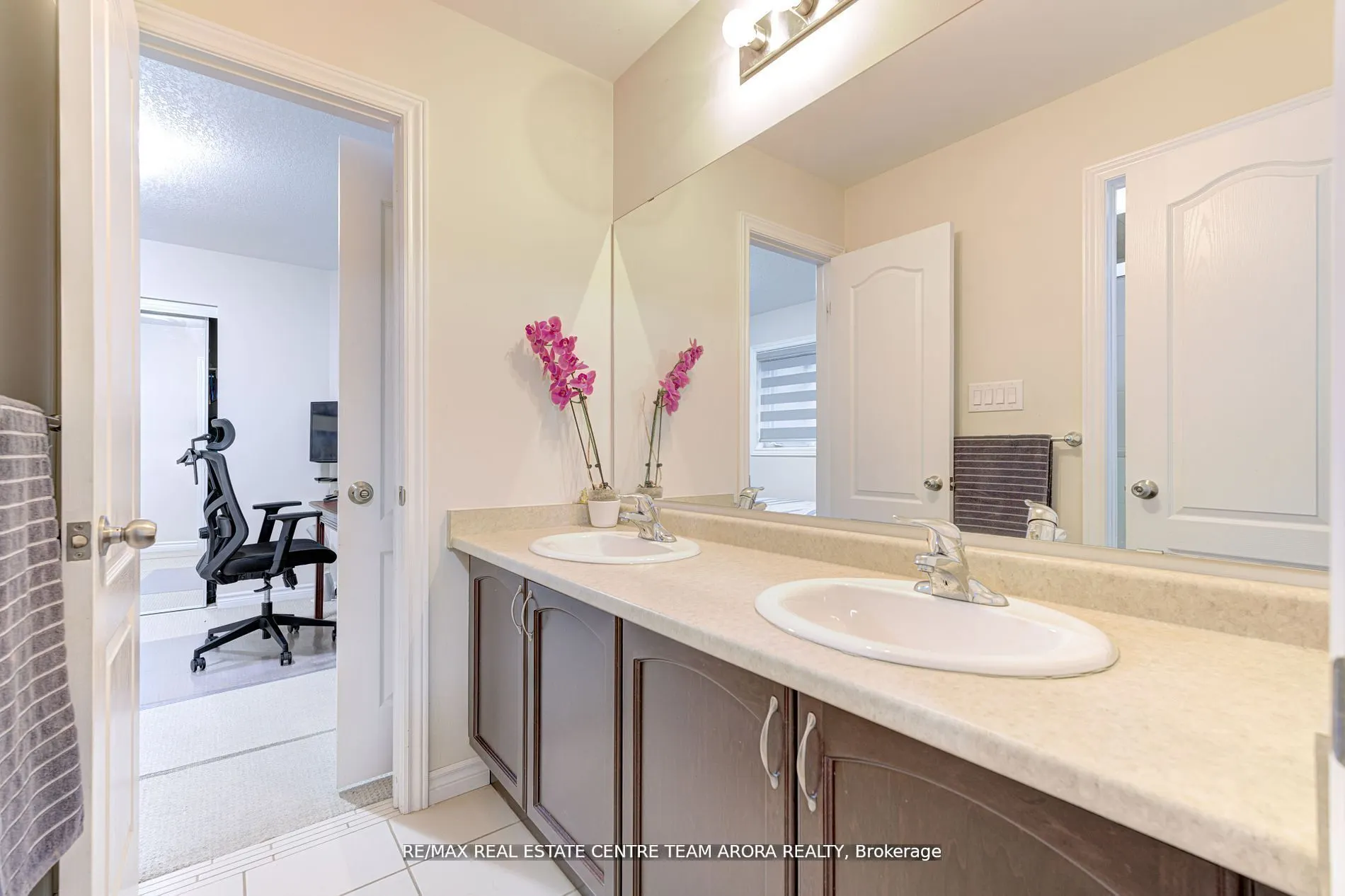27 Monkton Circle
