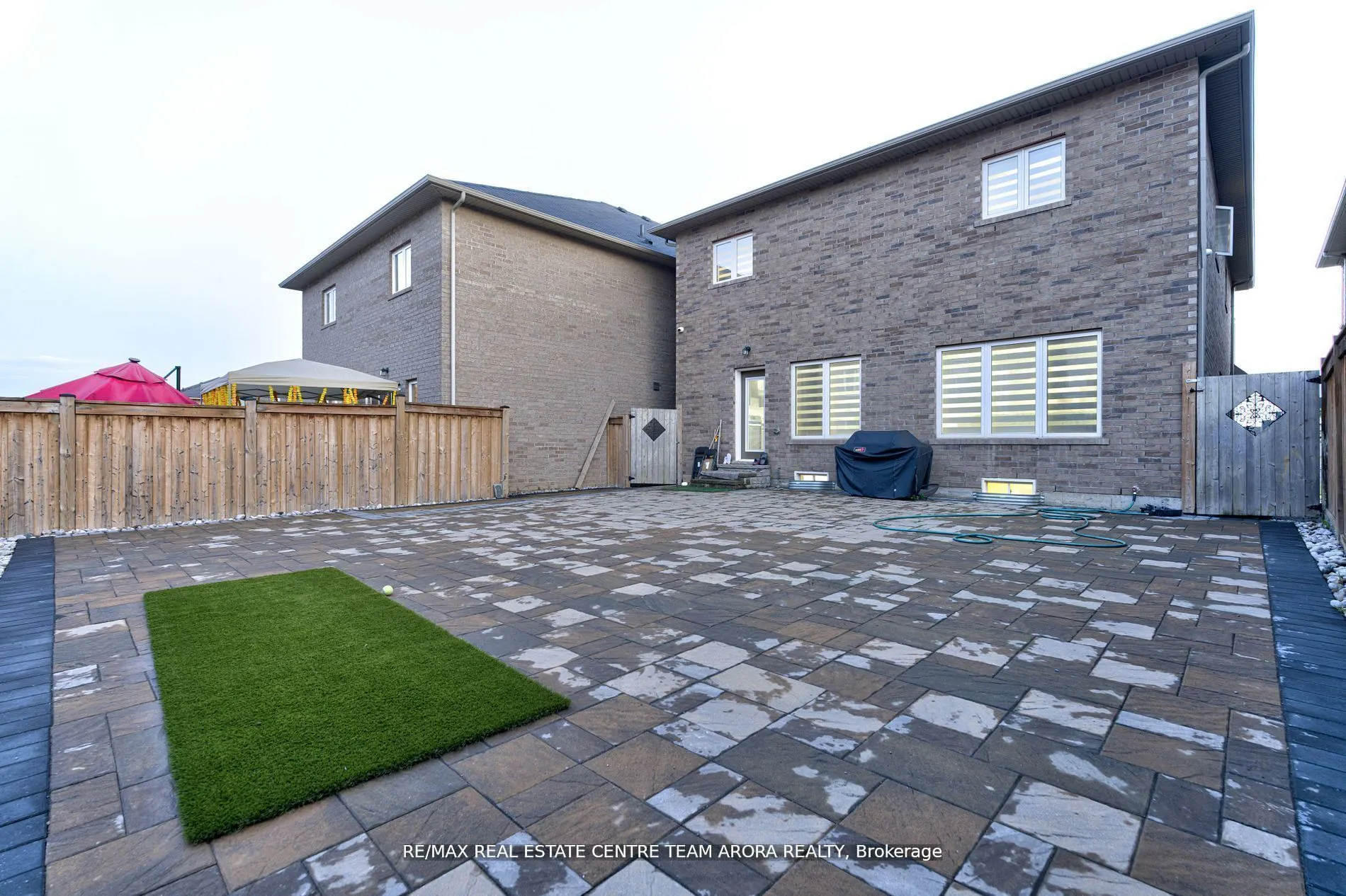 27 Monkton Circle