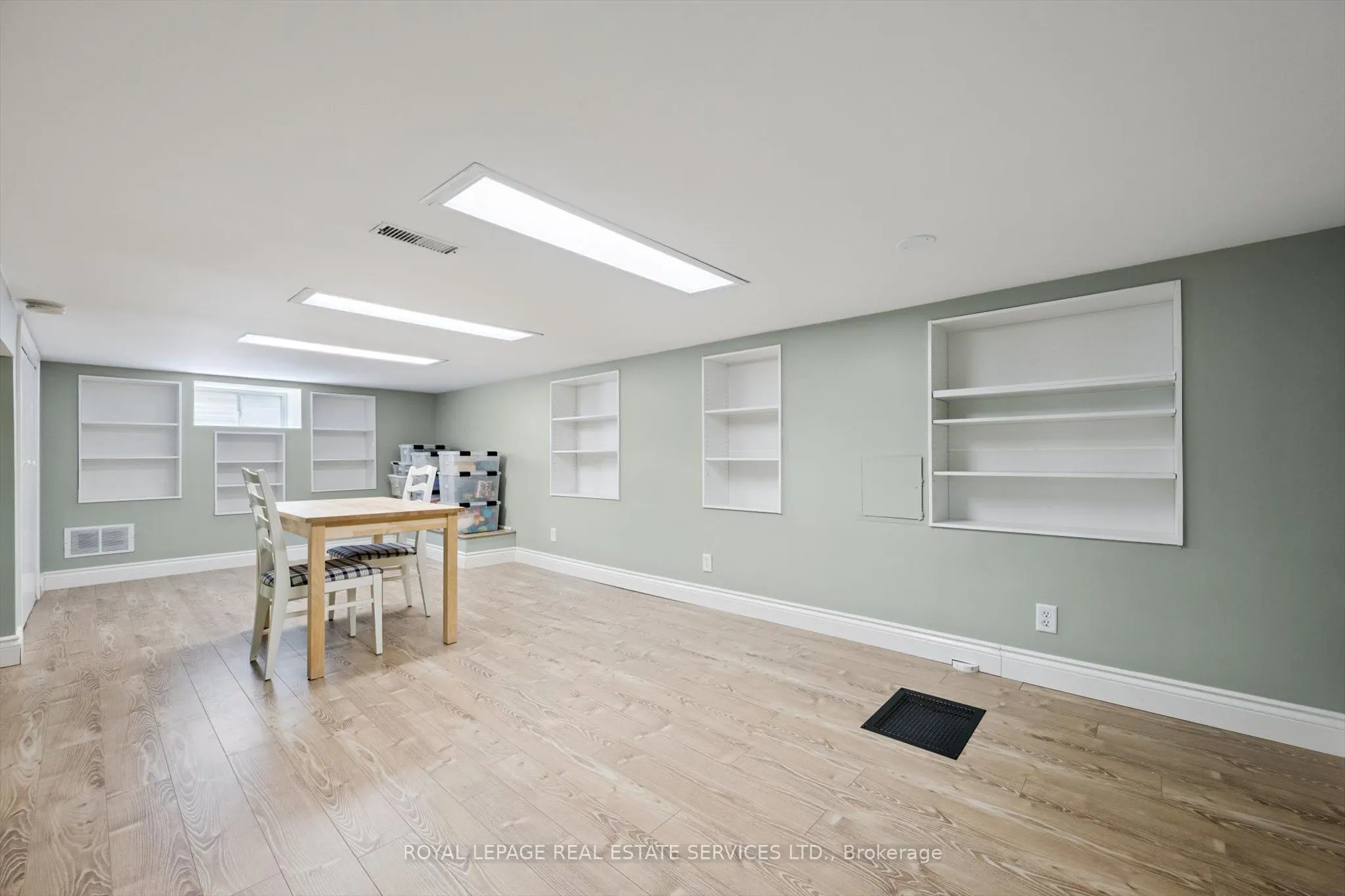 131 Lloyd Manor Road
