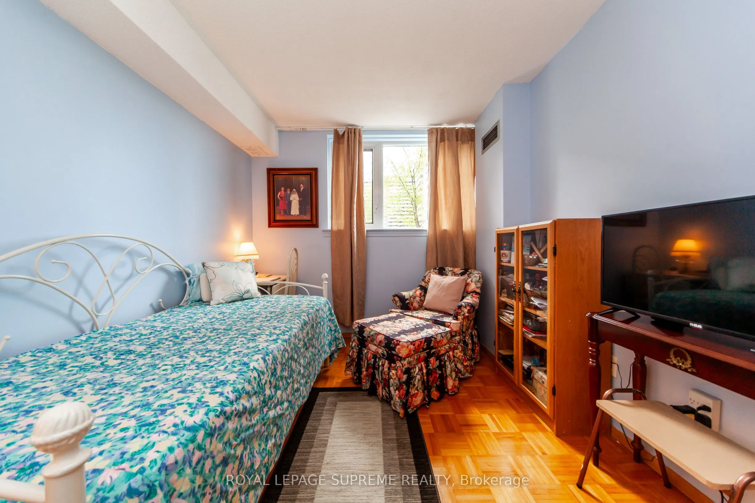 270 Scarlett Road, #205