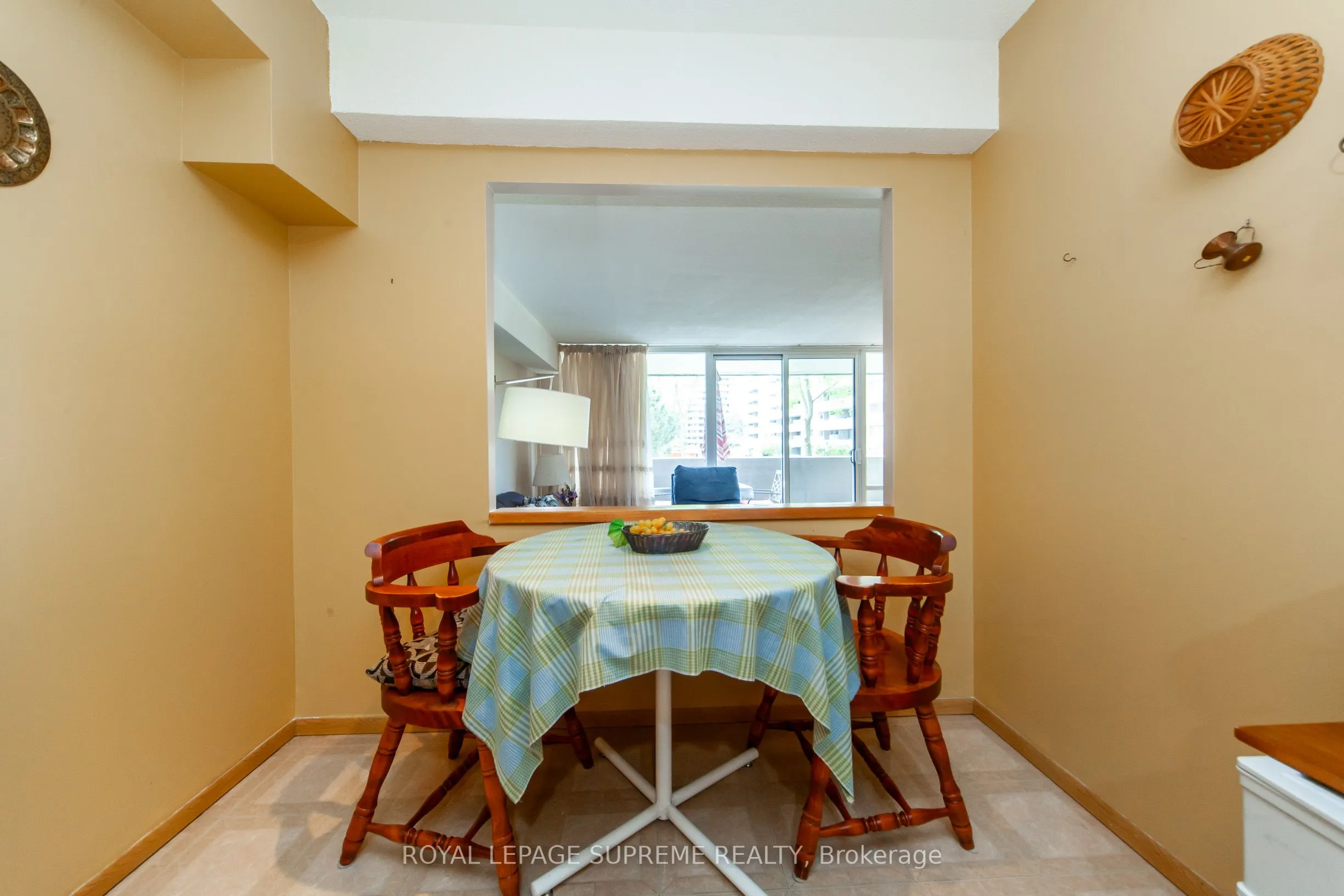 270 Scarlett Road, #205