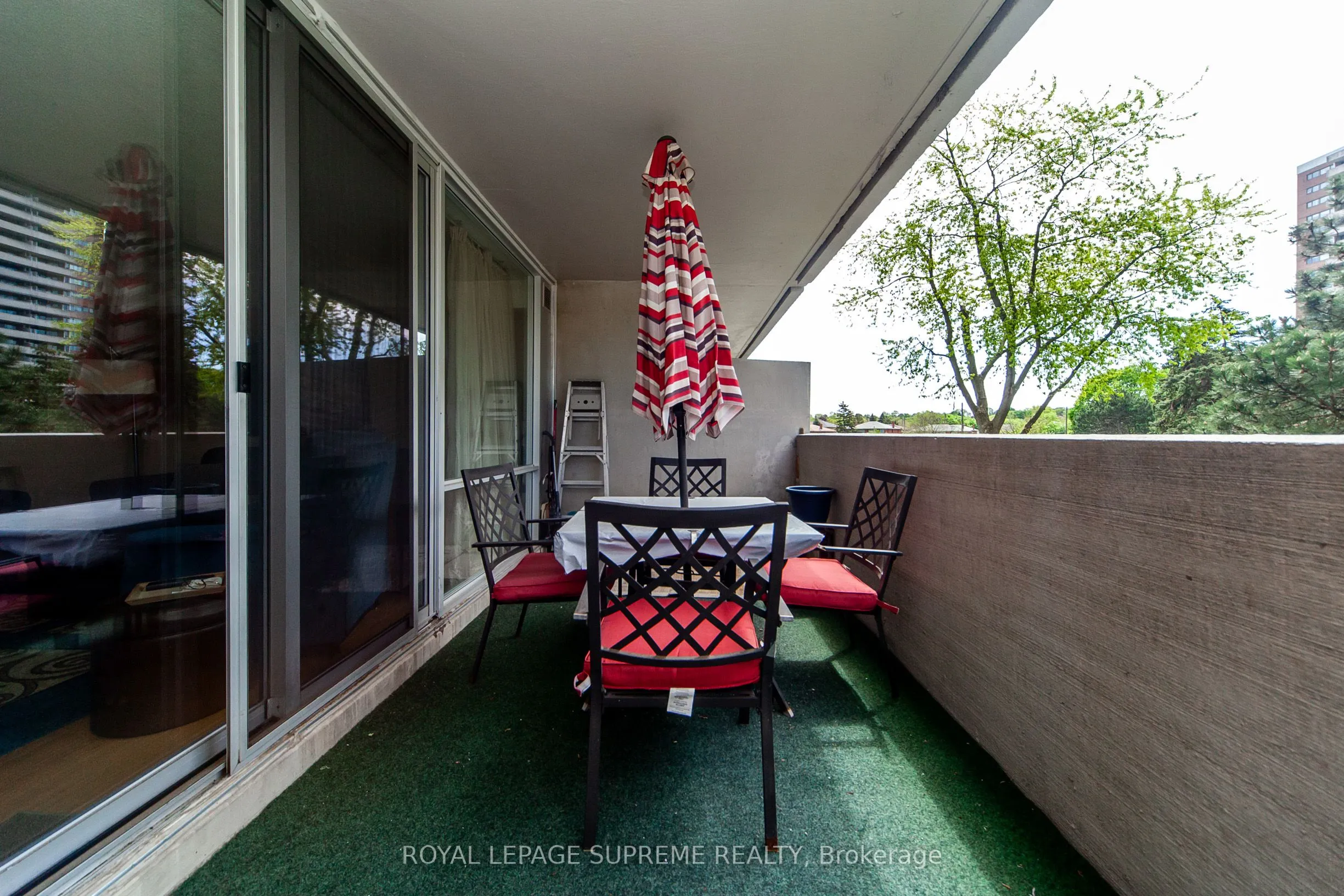 270 Scarlett Road, #205