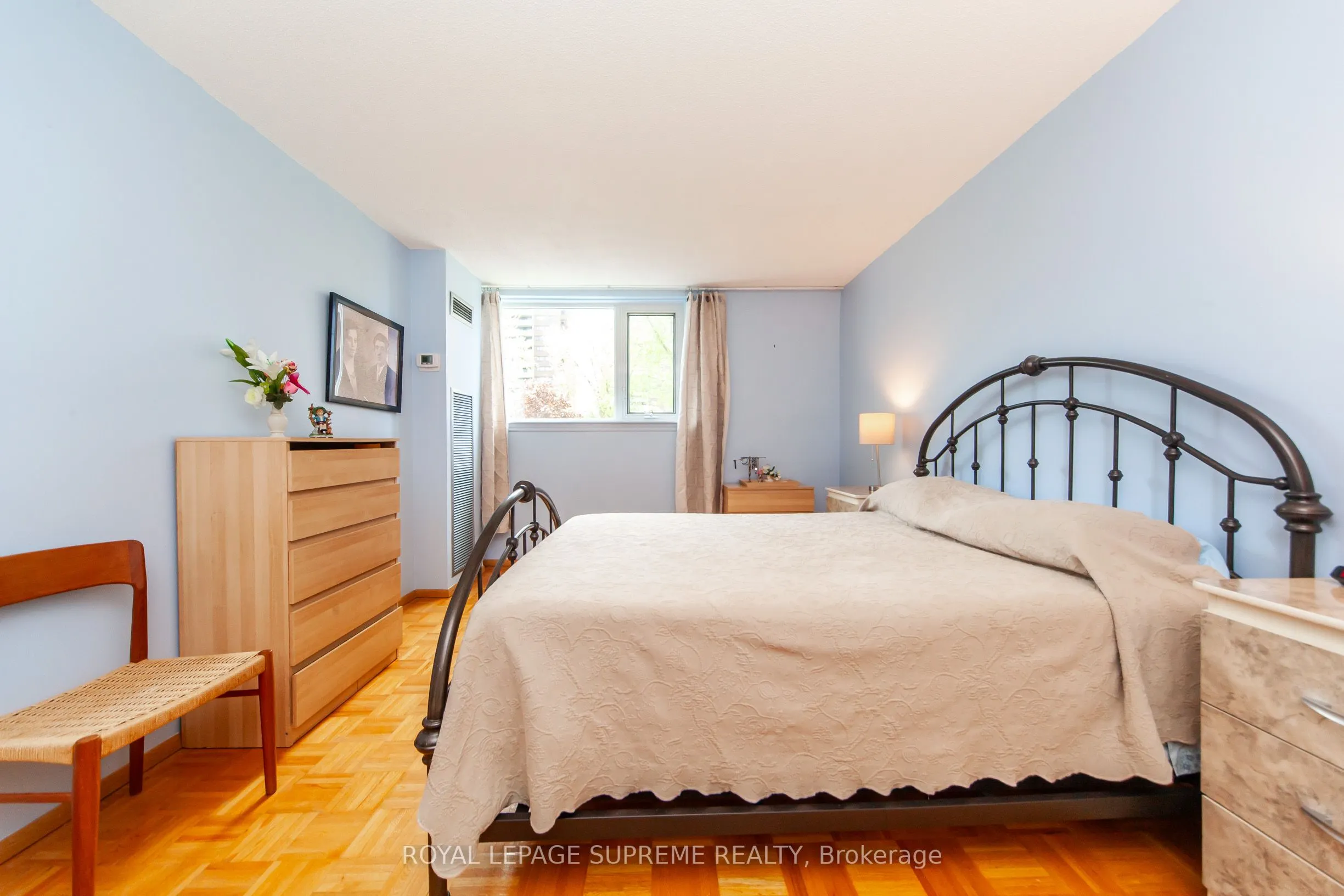 270 Scarlett Road, #205