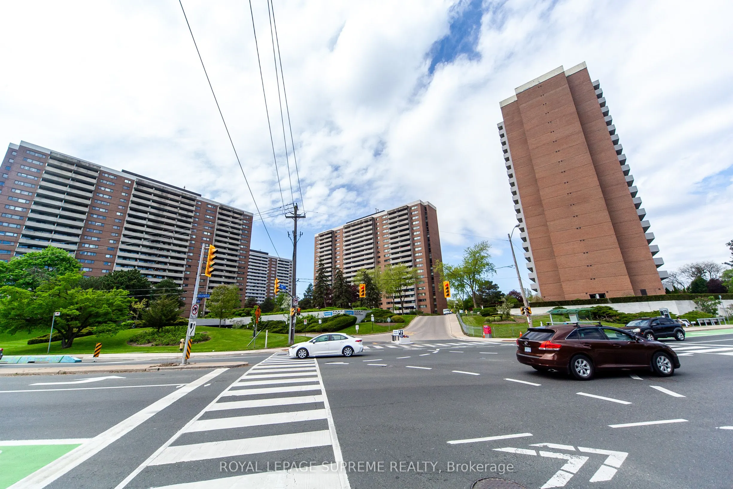 270 Scarlett Road, #205
