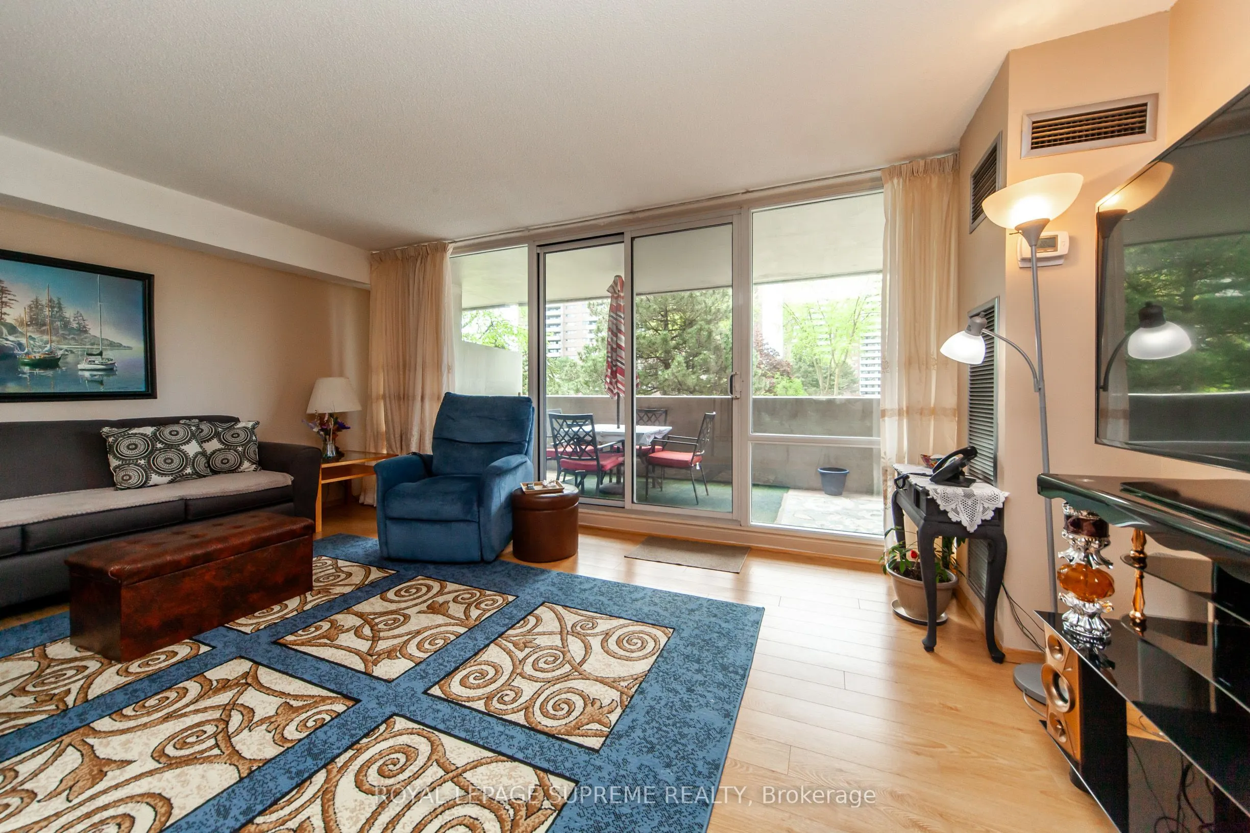 270 Scarlett Road, #205