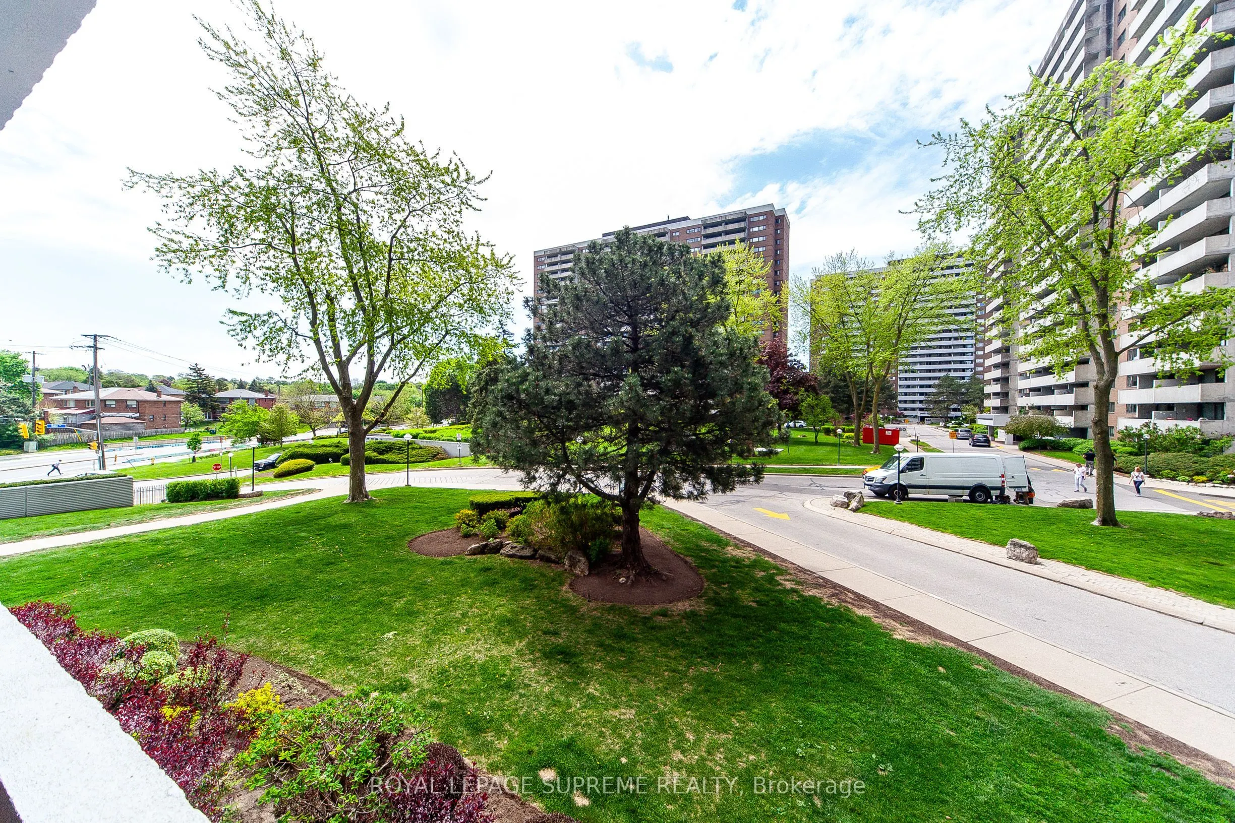 270 Scarlett Road, #205