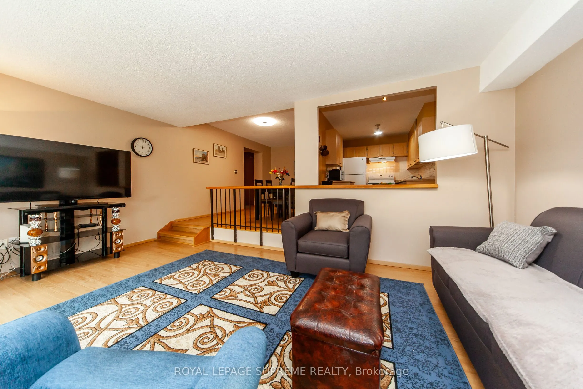 270 Scarlett Road, #205