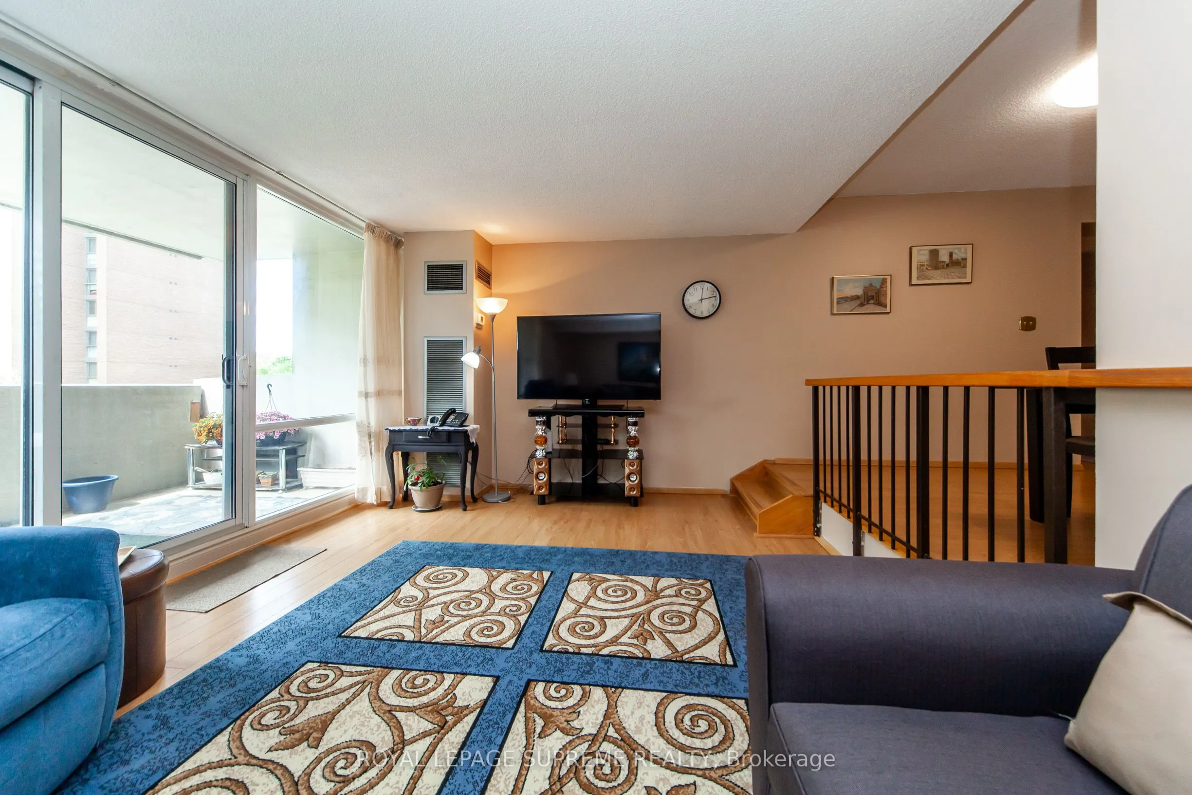 270 Scarlett Road, #205