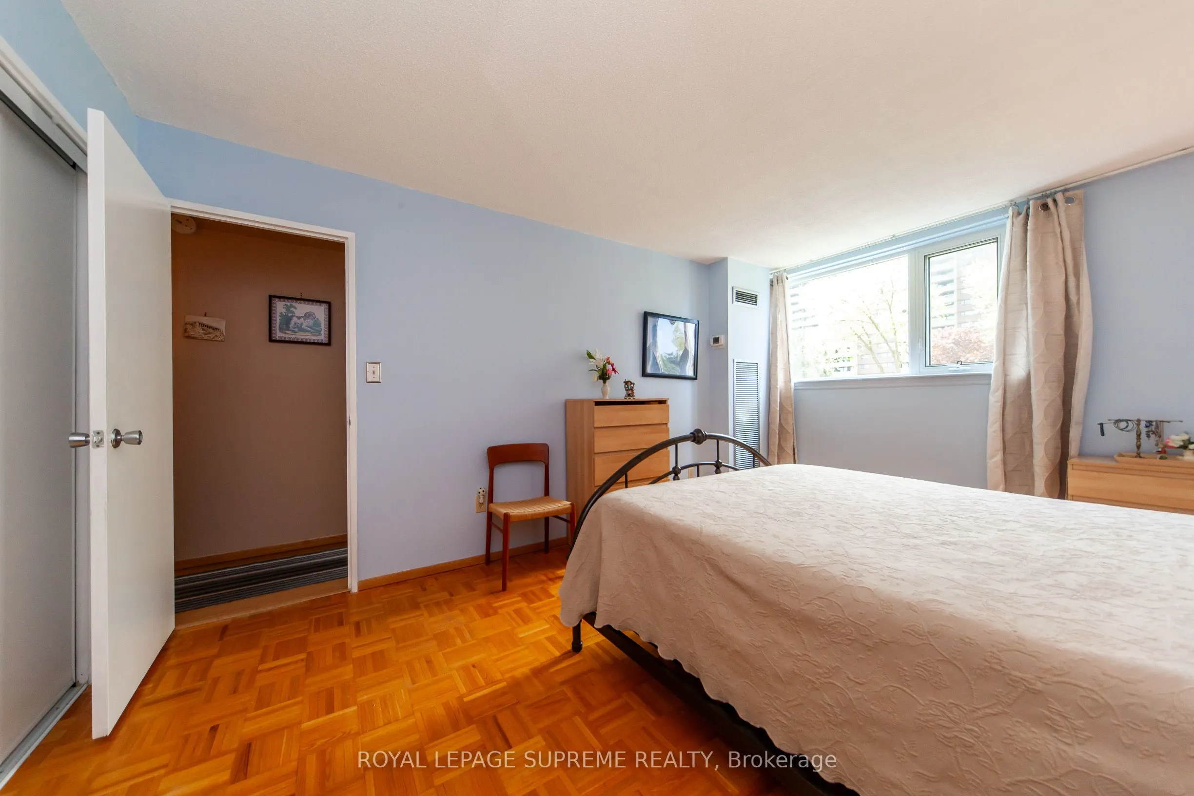 270 Scarlett Road, #205