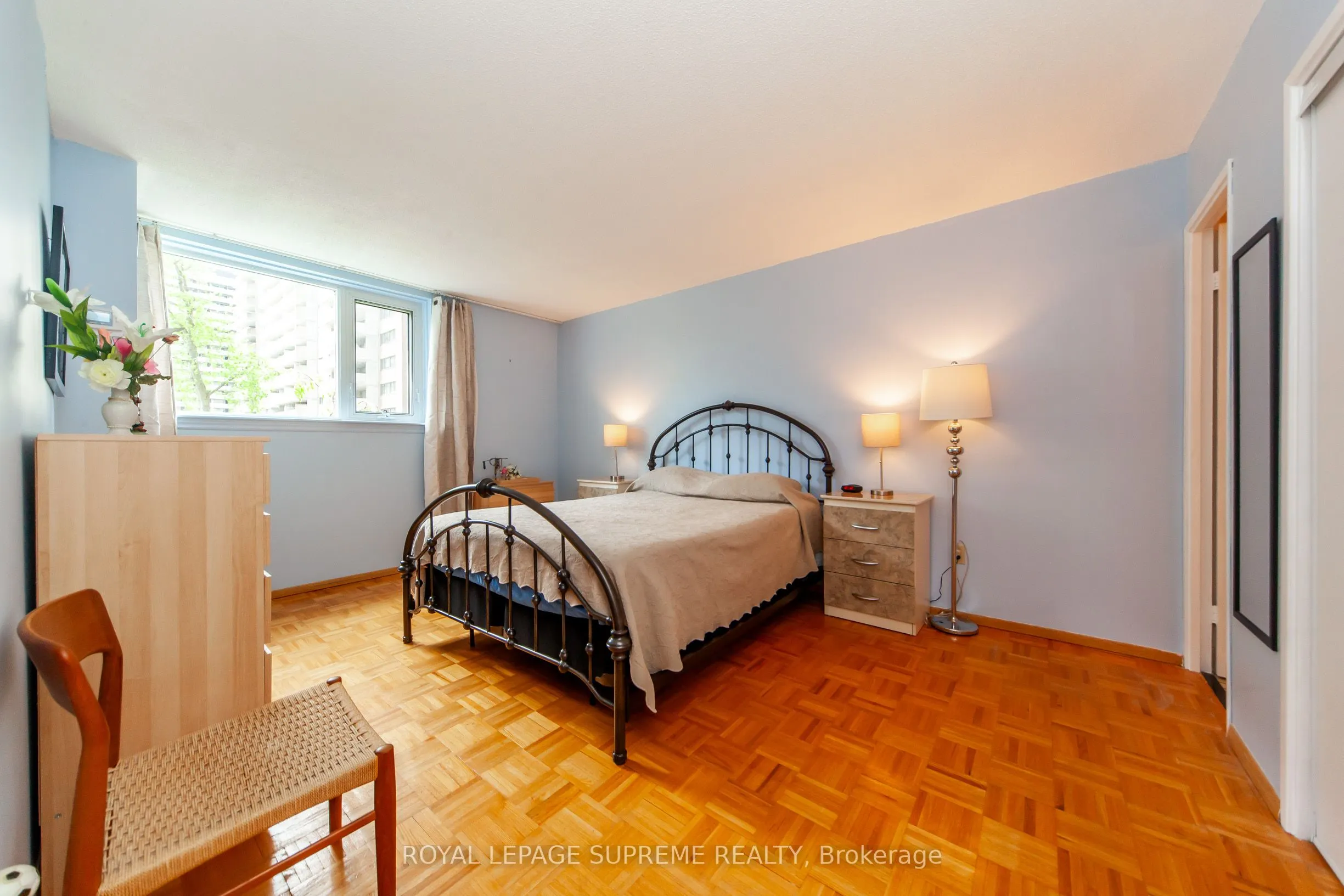 270 Scarlett Road, #205