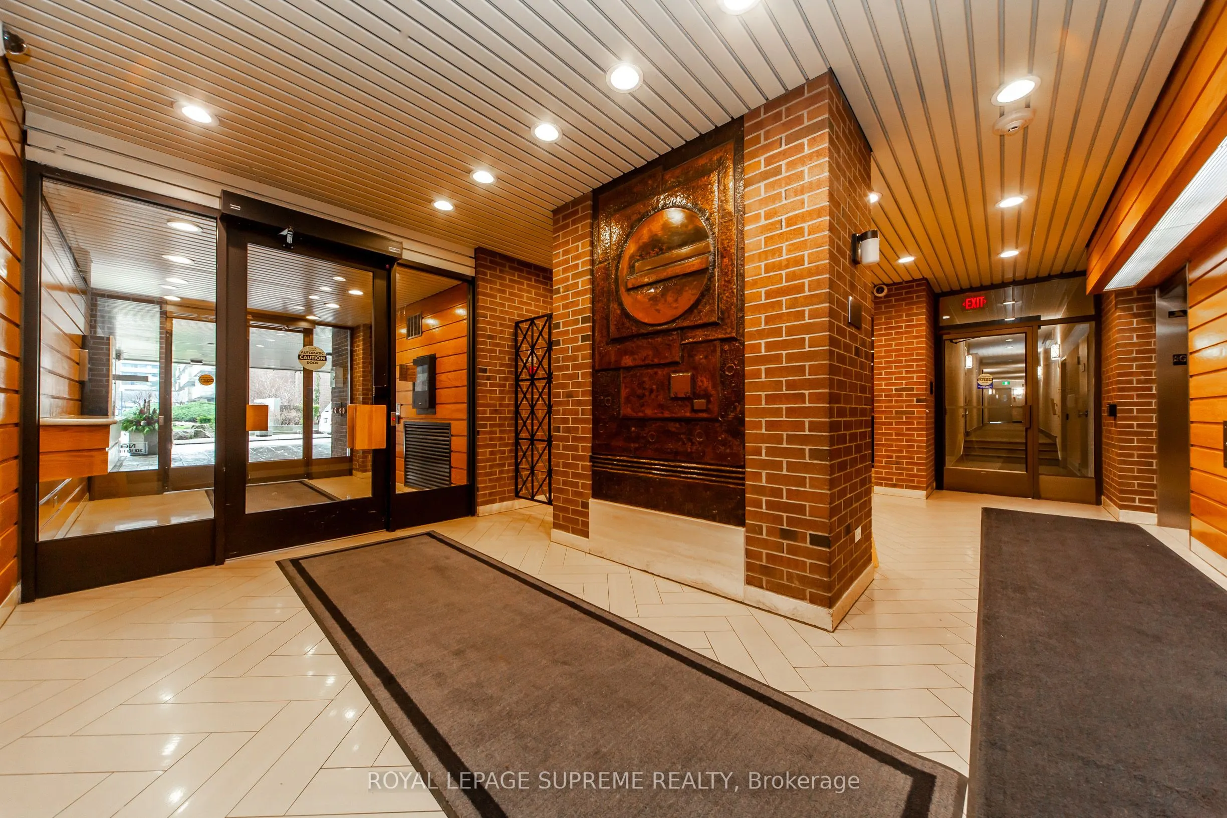 270 Scarlett Road, #205
