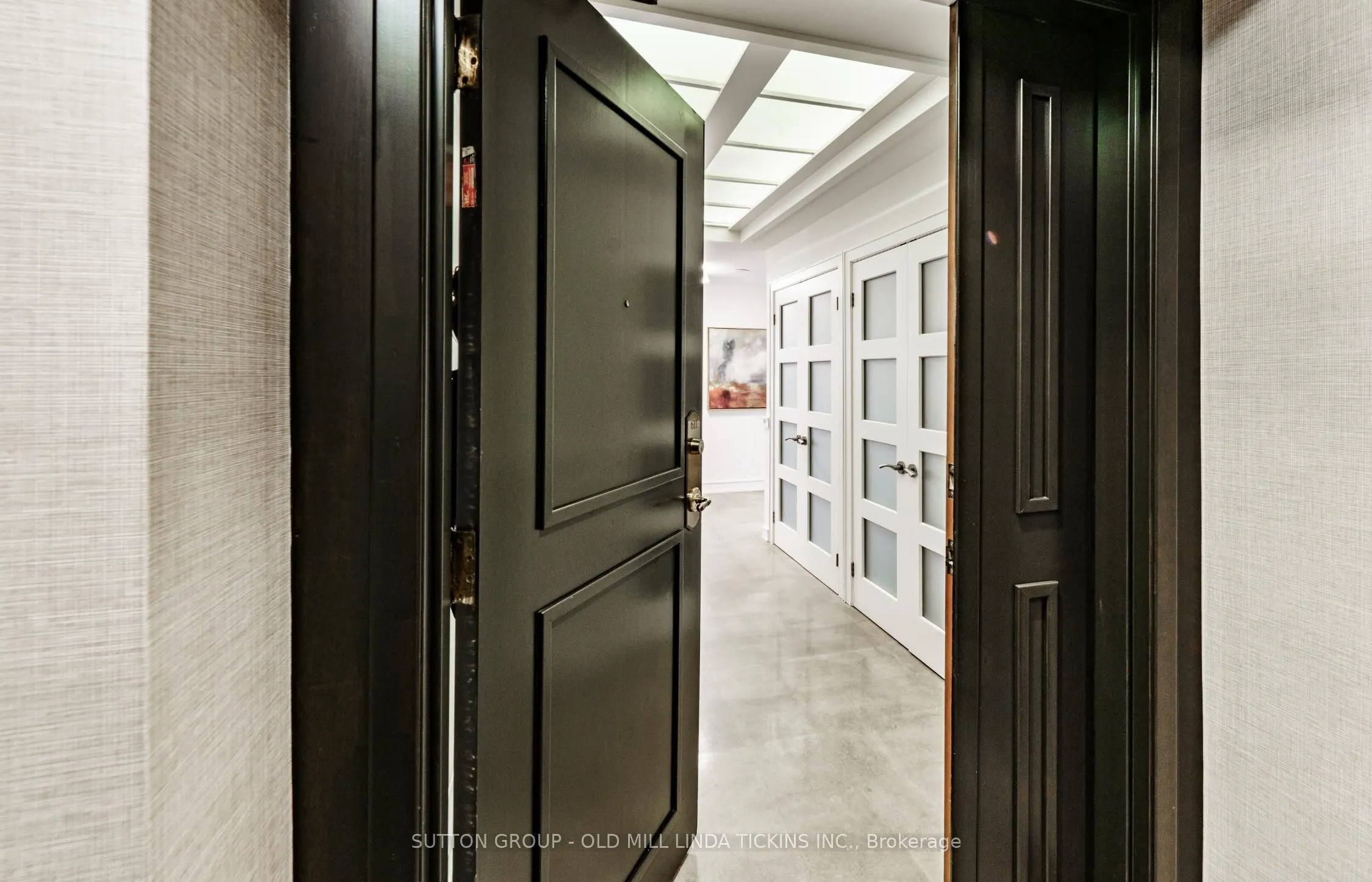 2662 Bloor Street W, #611
