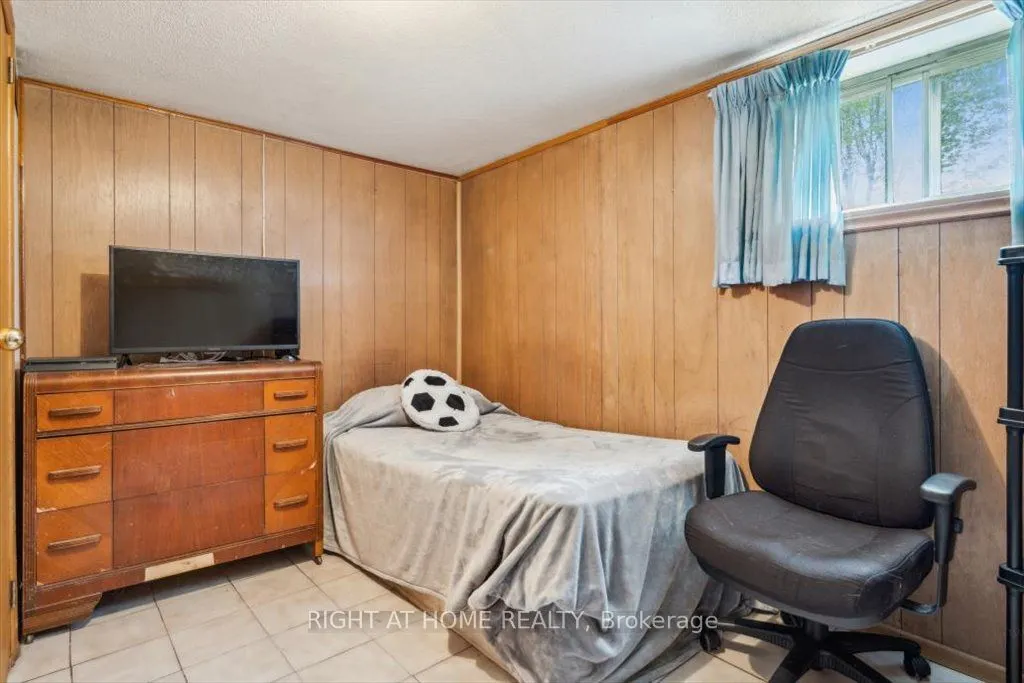 133 Prince Charles Drive