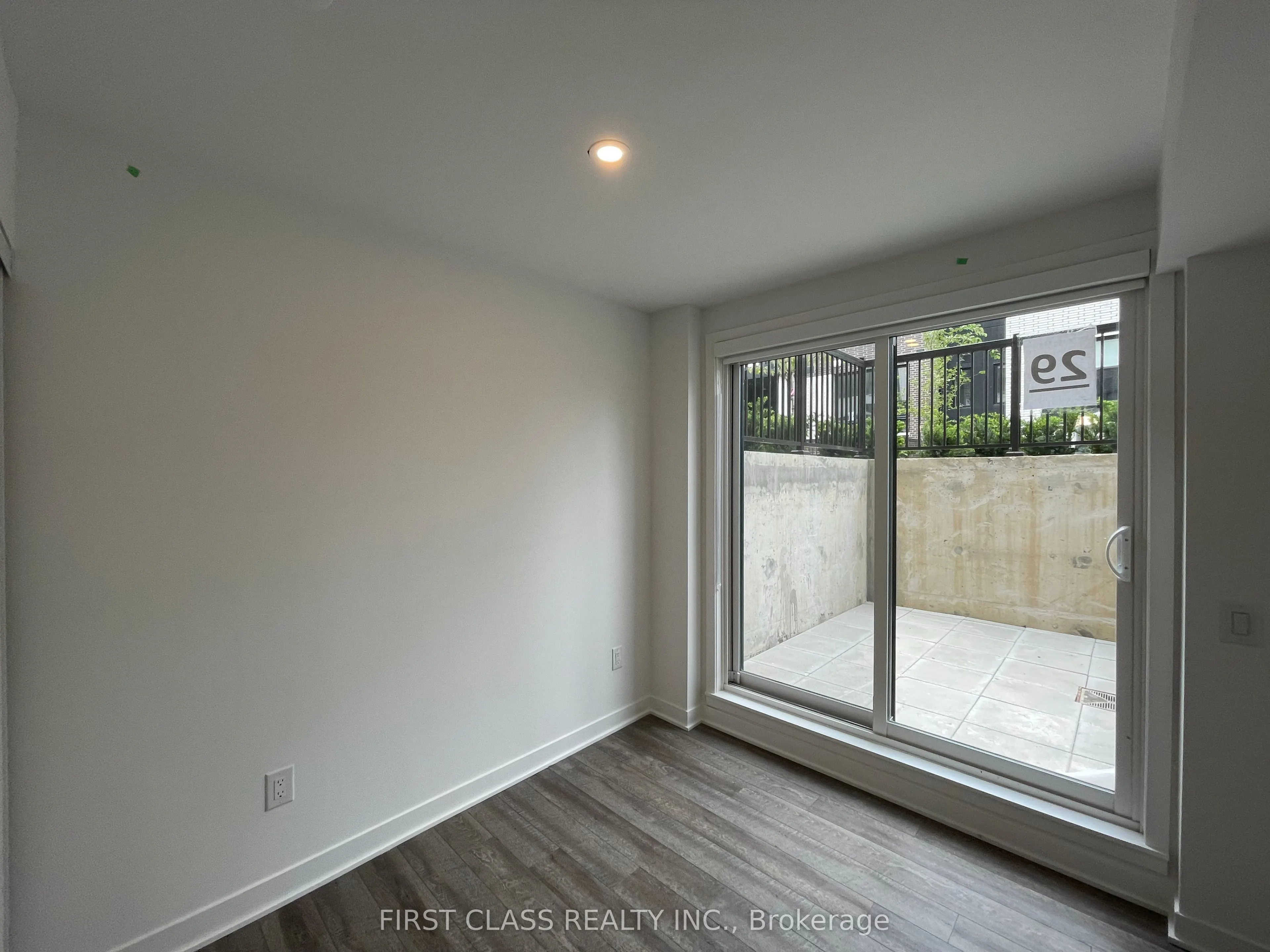 20 Ed Clark Gardens, #TH13