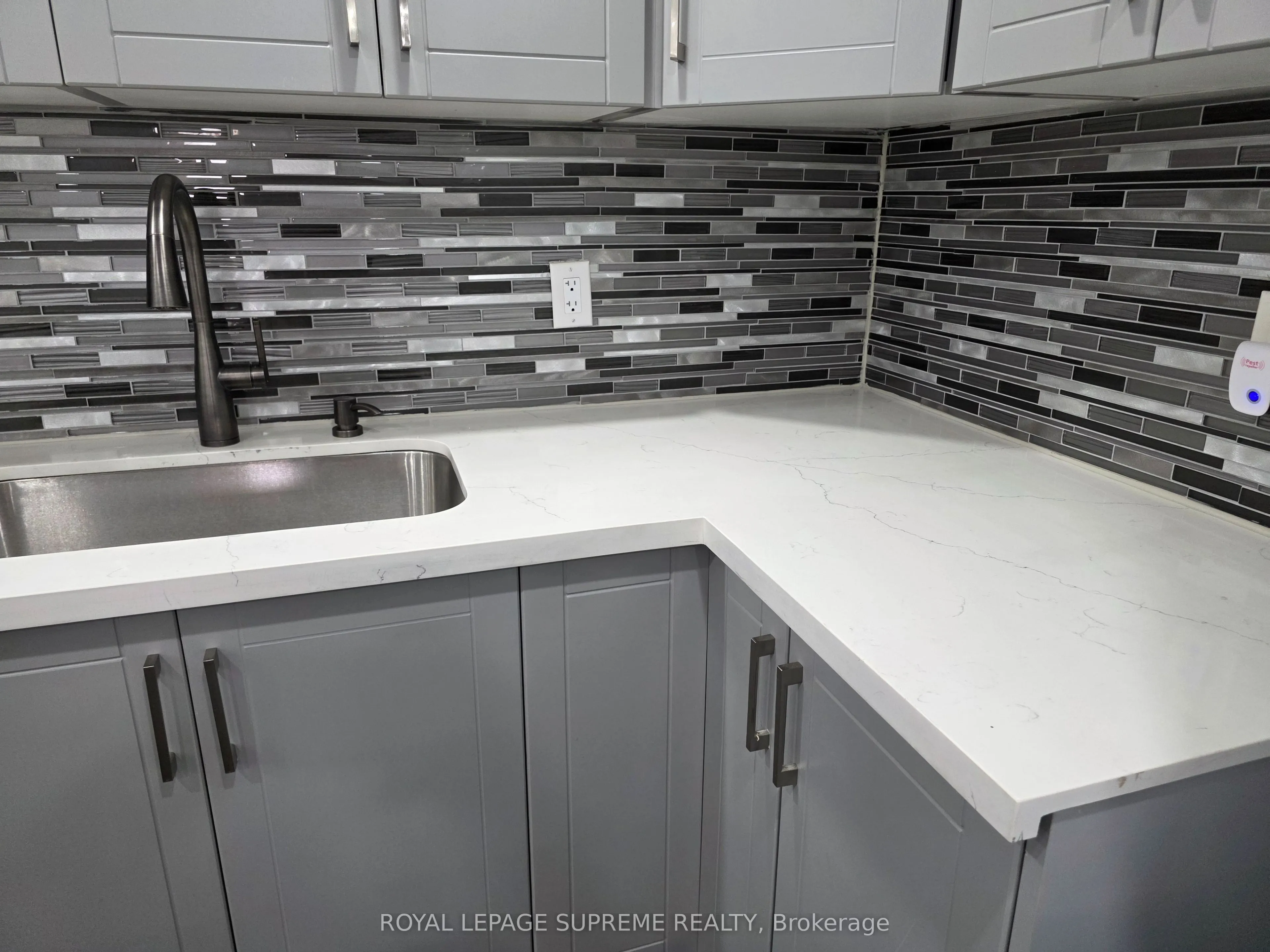 98 Futura Drive, #Lower