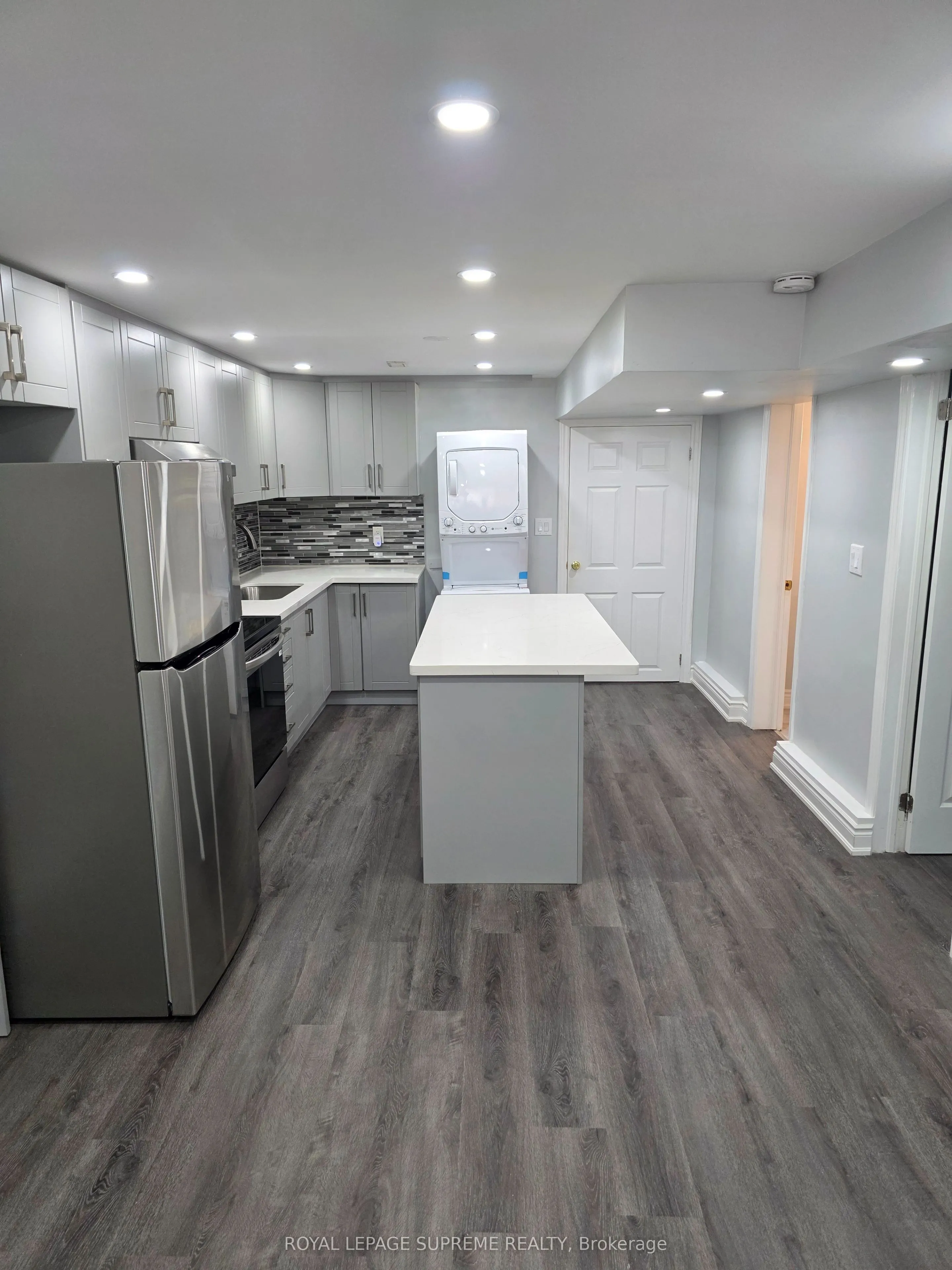 98 Futura Drive, #Lower
