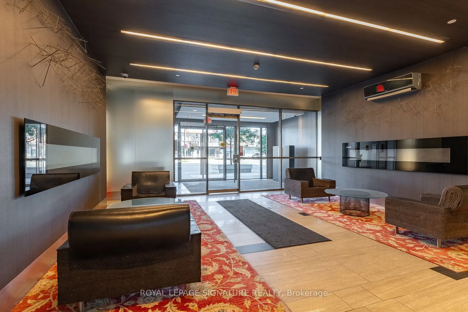 1185 The Queensway Avenue, #104