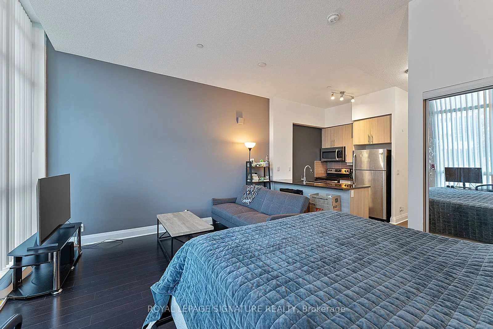 1185 The Queensway Avenue, #104