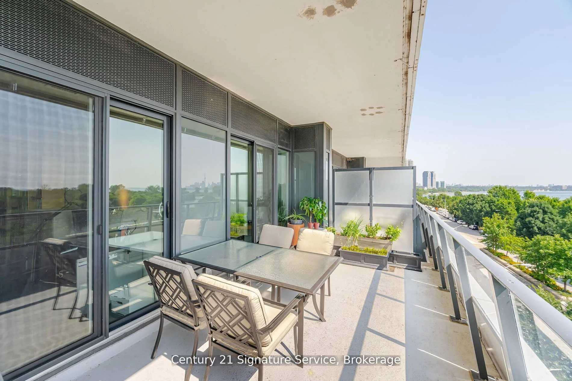 20 Shore Breeze Drive, #312