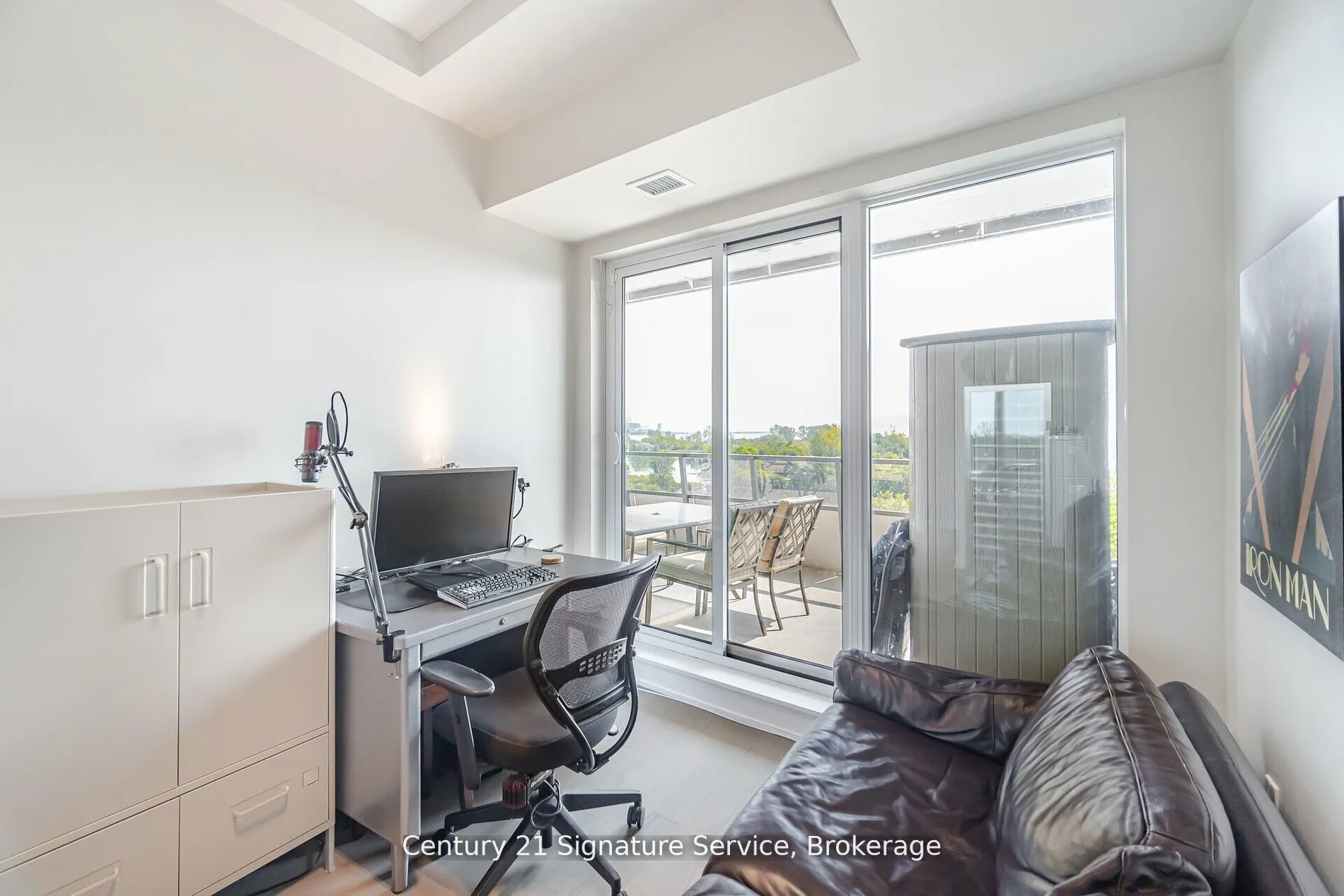 20 Shore Breeze Drive, #312