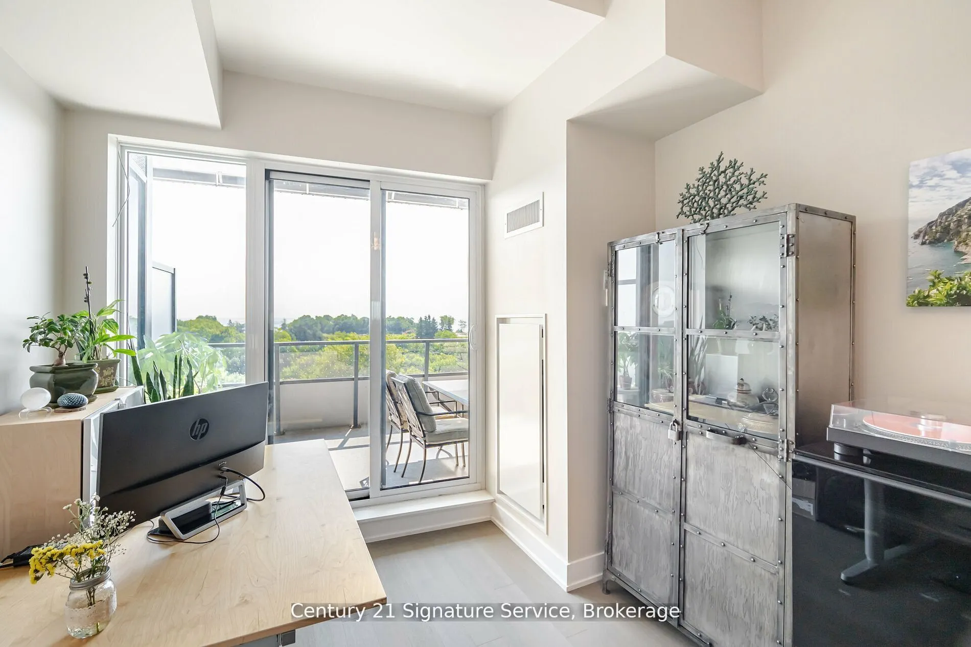 20 Shore Breeze Drive, #312
