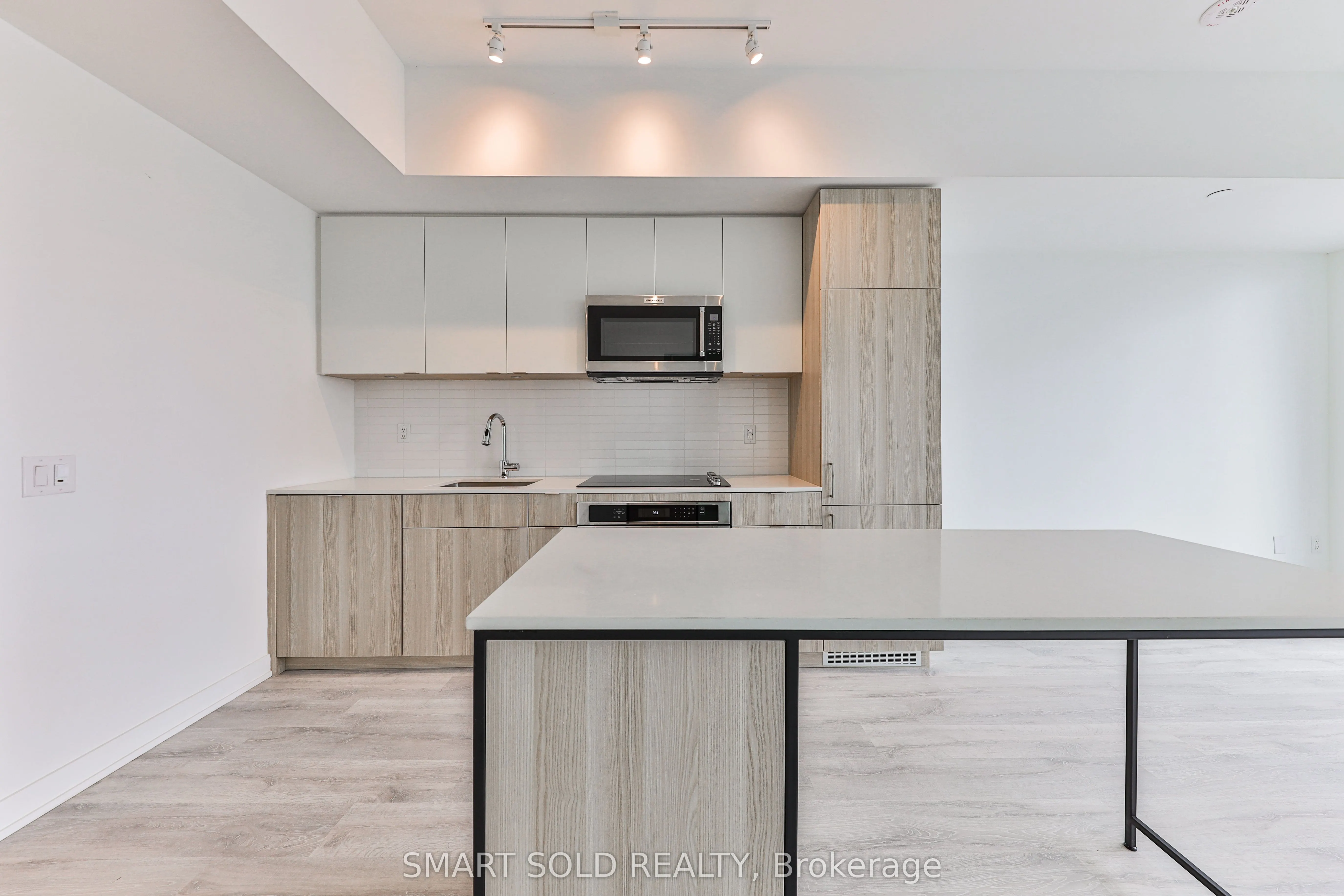 220 Missinnihe Way, #114
