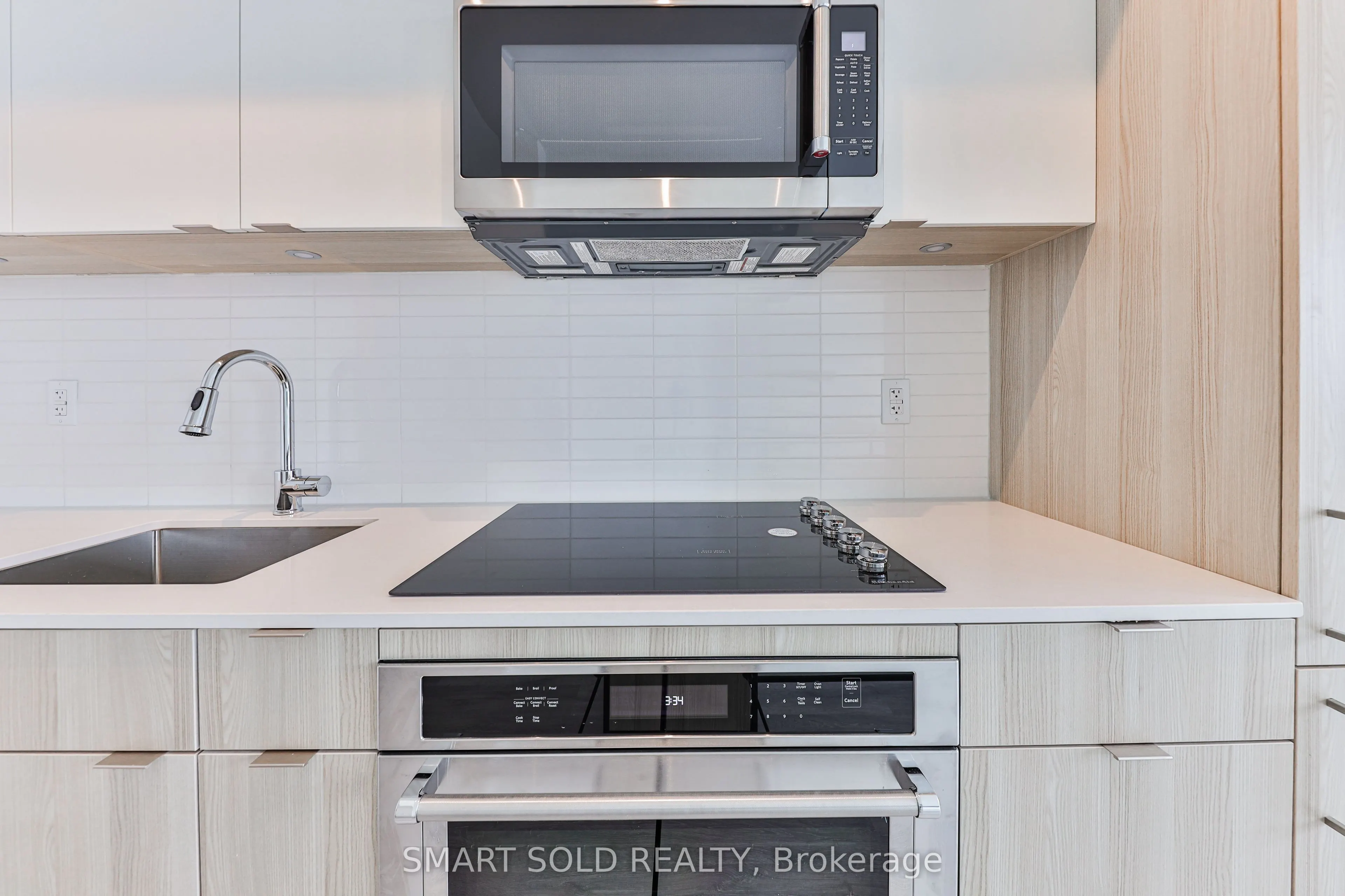 220 Missinnihe Way, #114