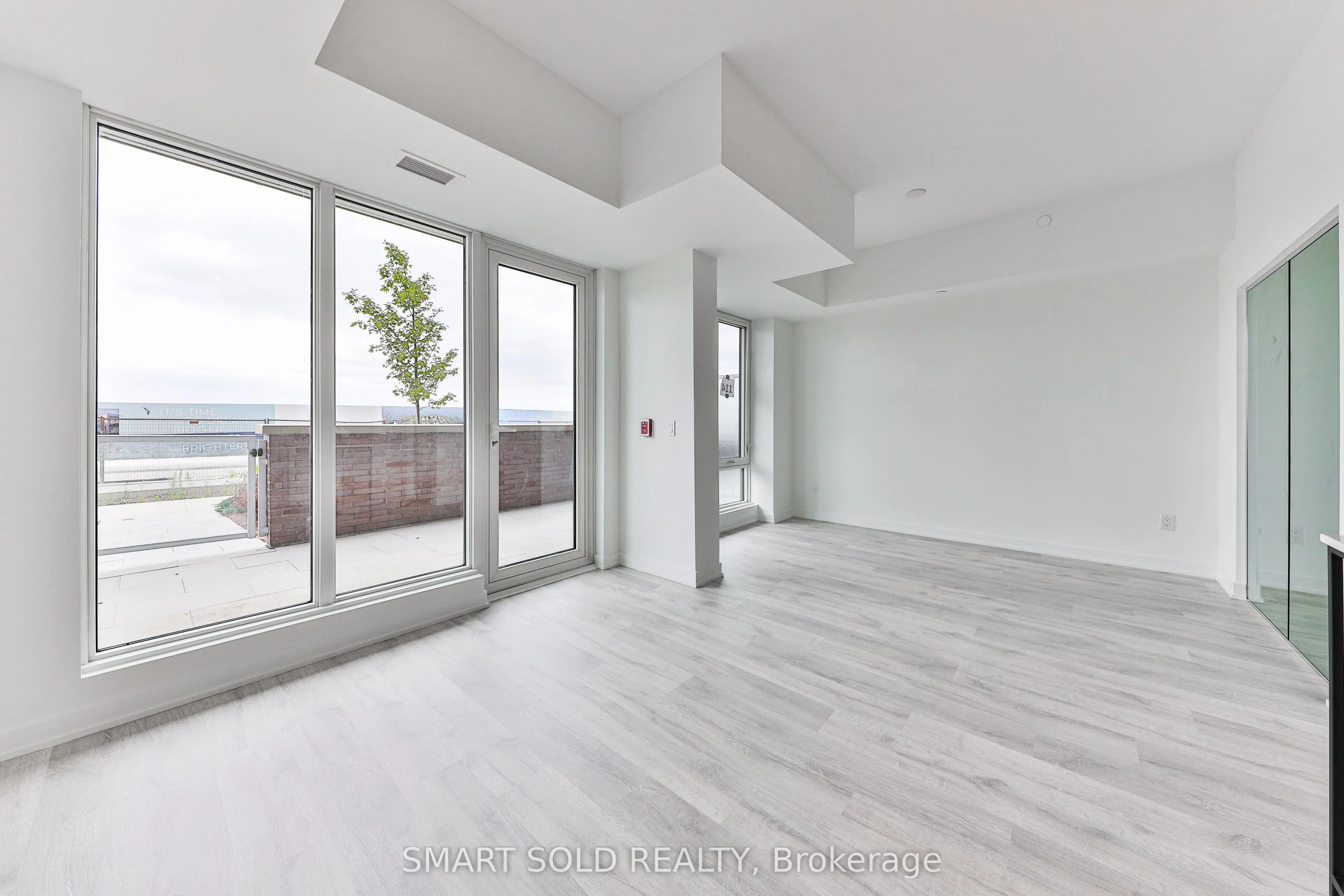 220 Missinnihe Way, #114