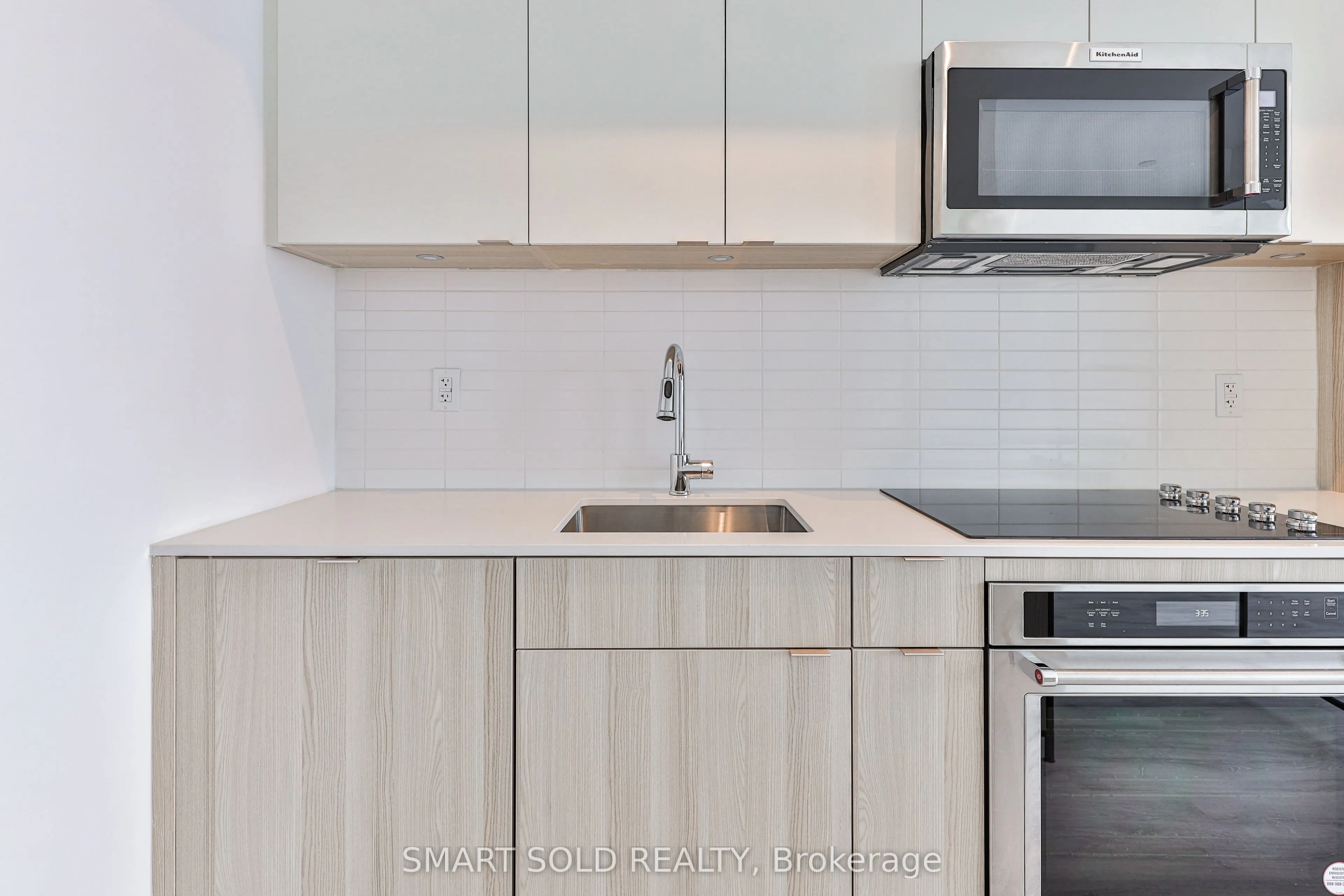220 Missinnihe Way, #114