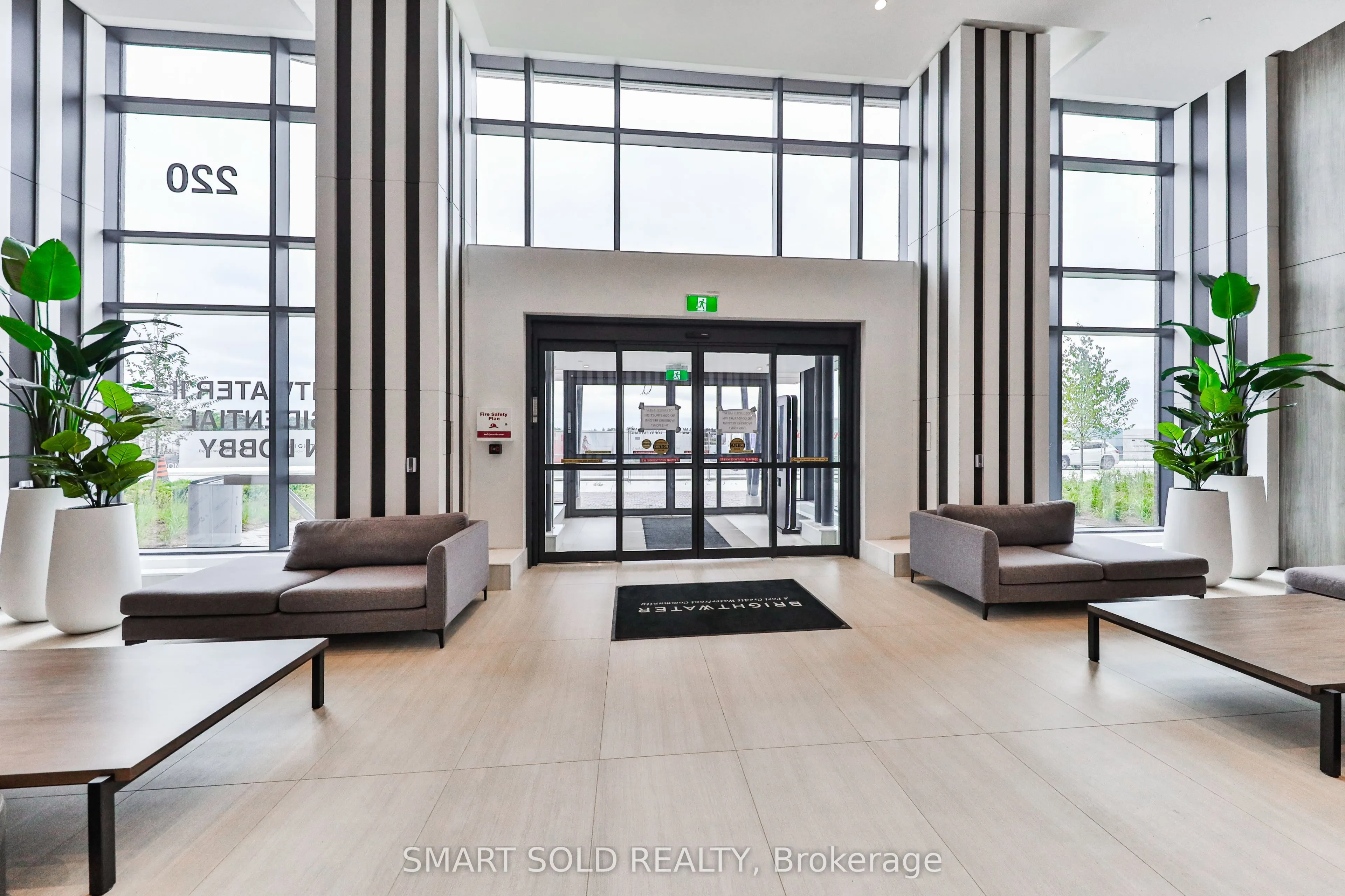 220 Missinnihe Way, #114
