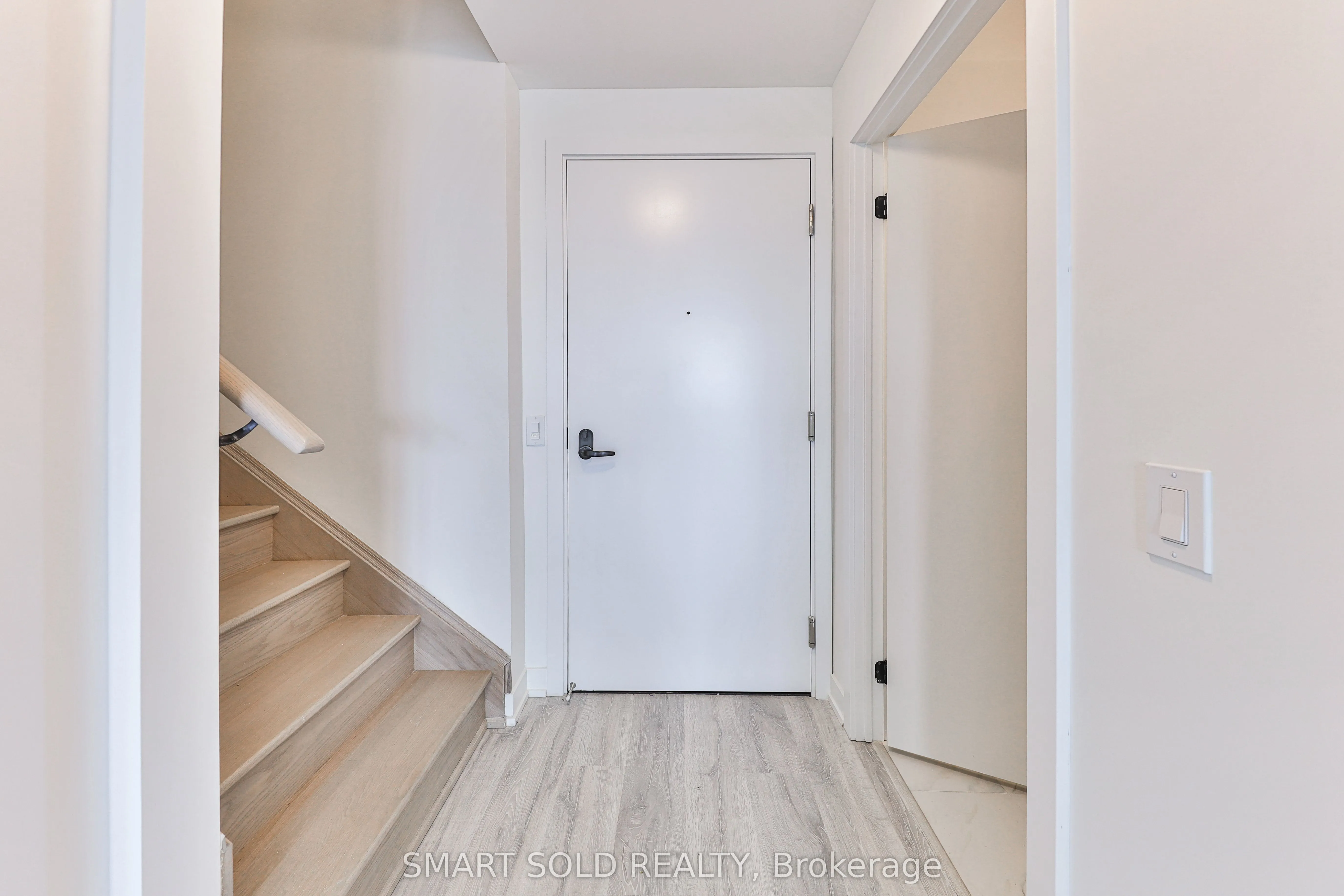 220 Missinnihe Way, #114
