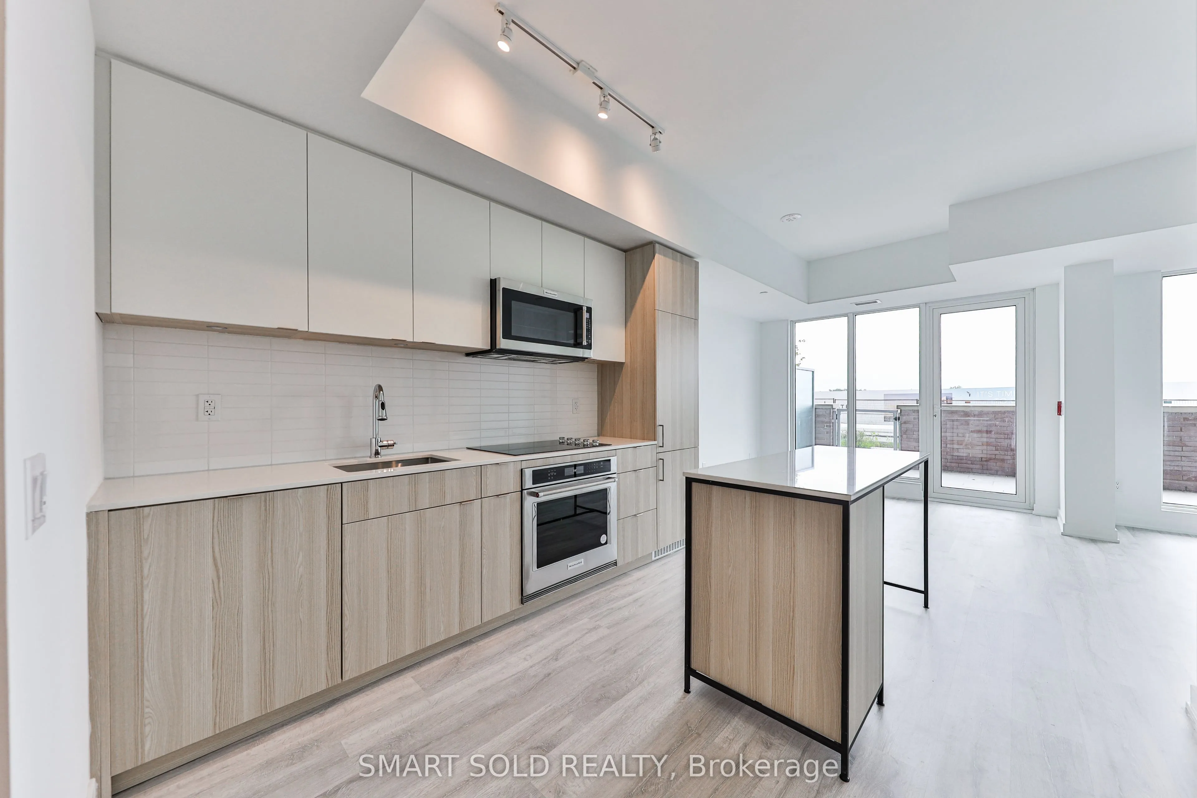 220 Missinnihe Way, #114