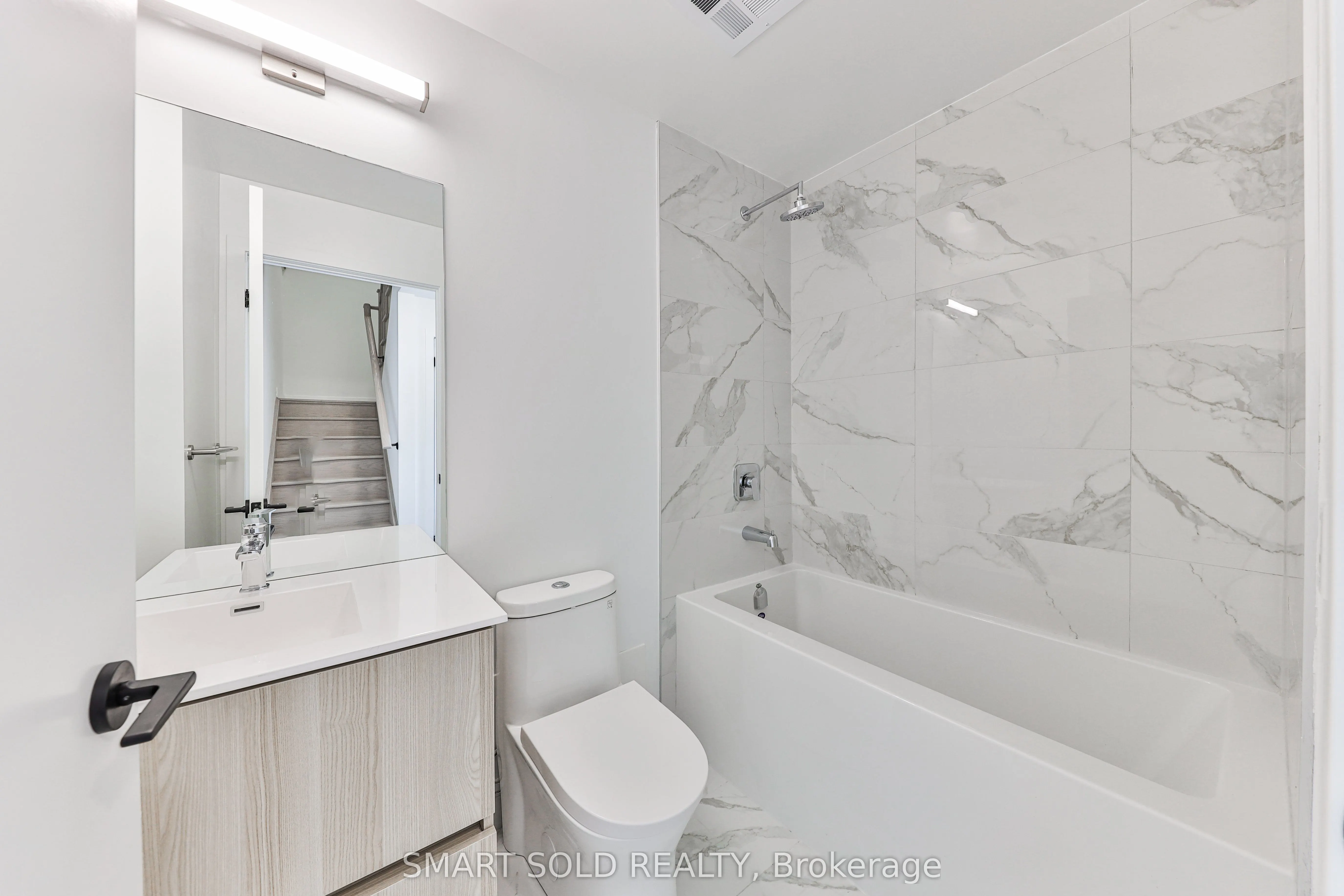 220 Missinnihe Way, #114
