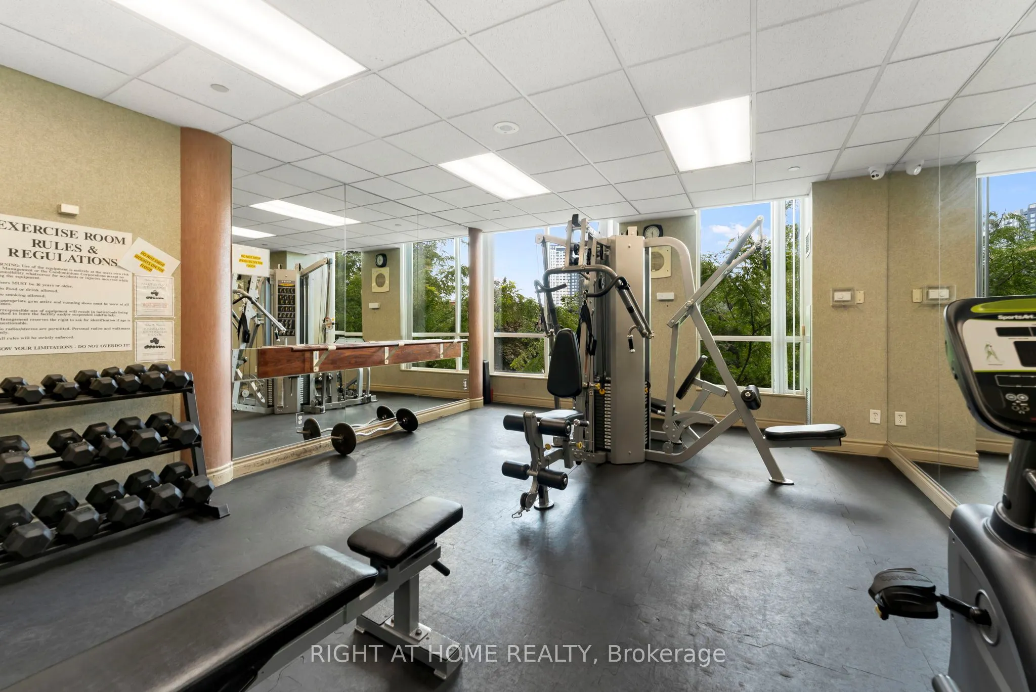 2545 Erin Centre Boulevard, #1611