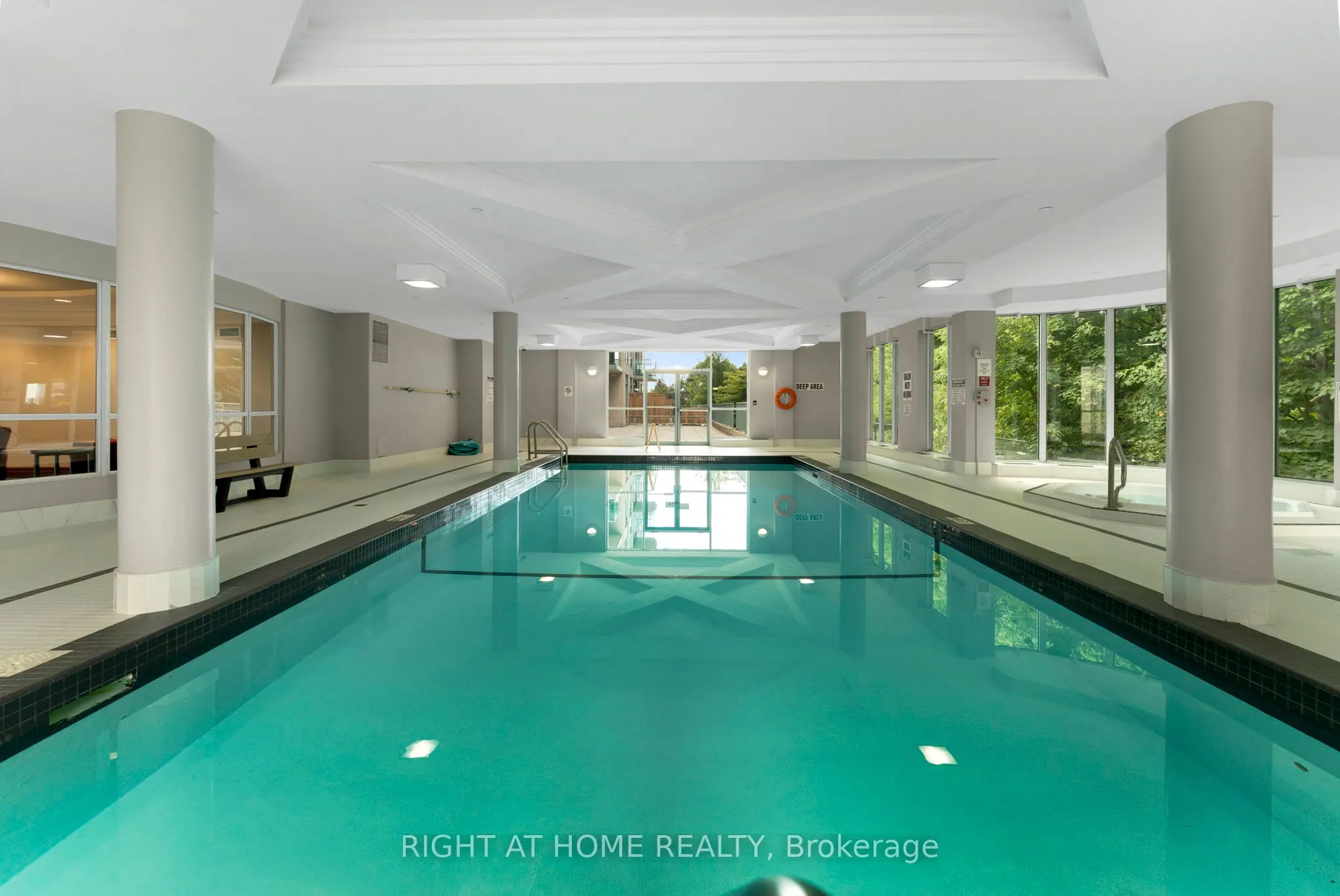 2545 Erin Centre Boulevard #1611