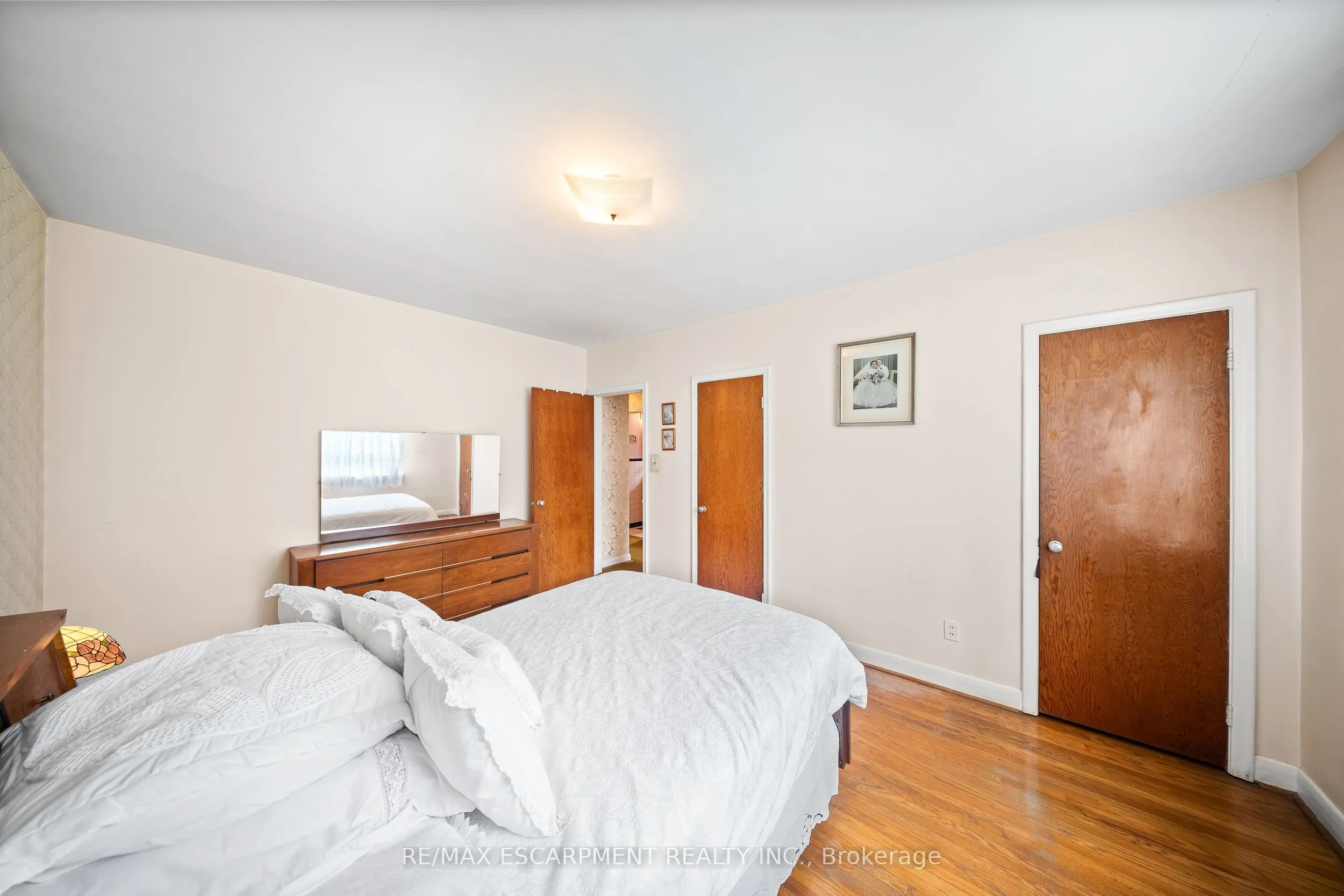 16 Northampton Drive