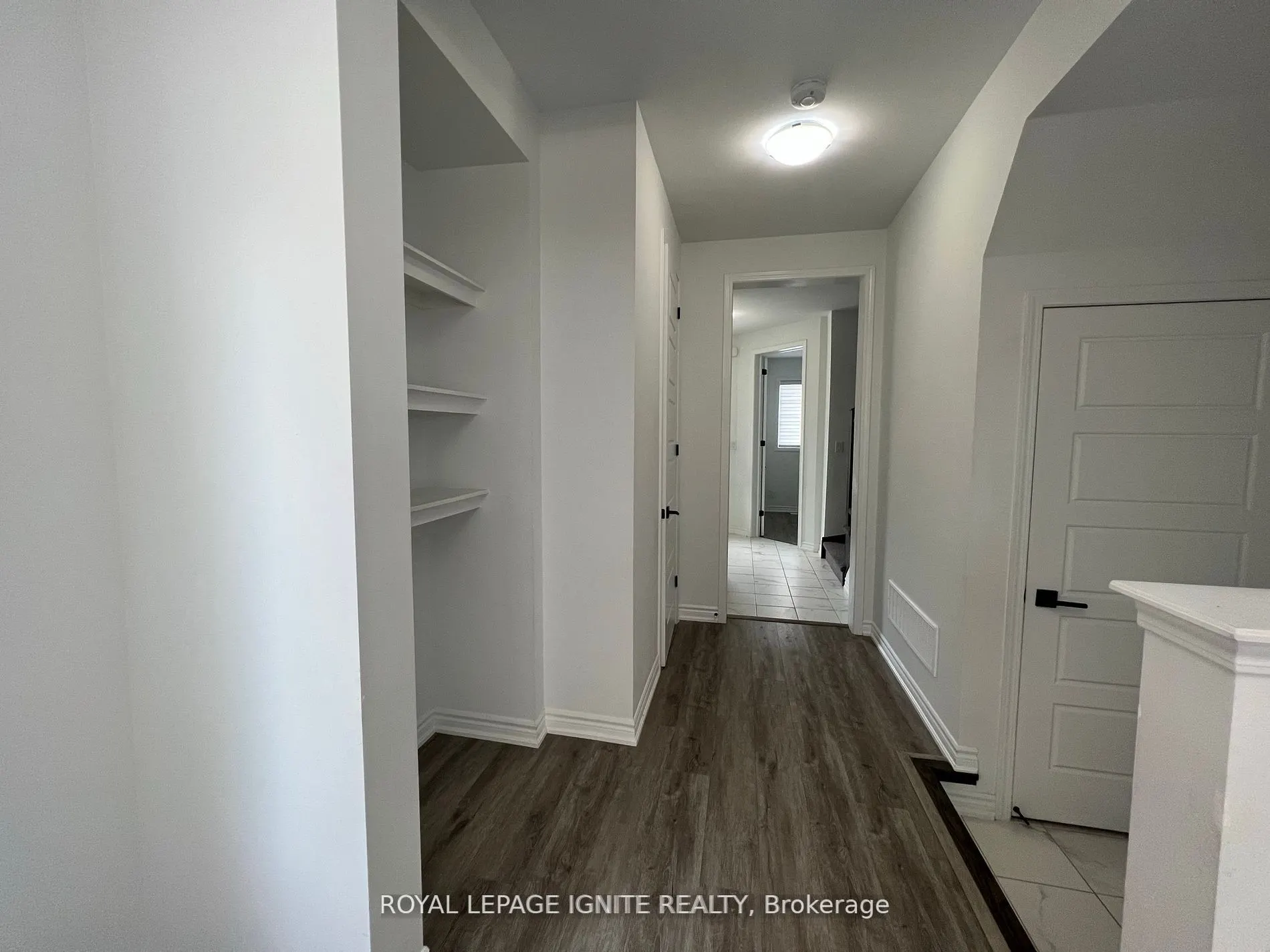 1253 Redbud Gardens