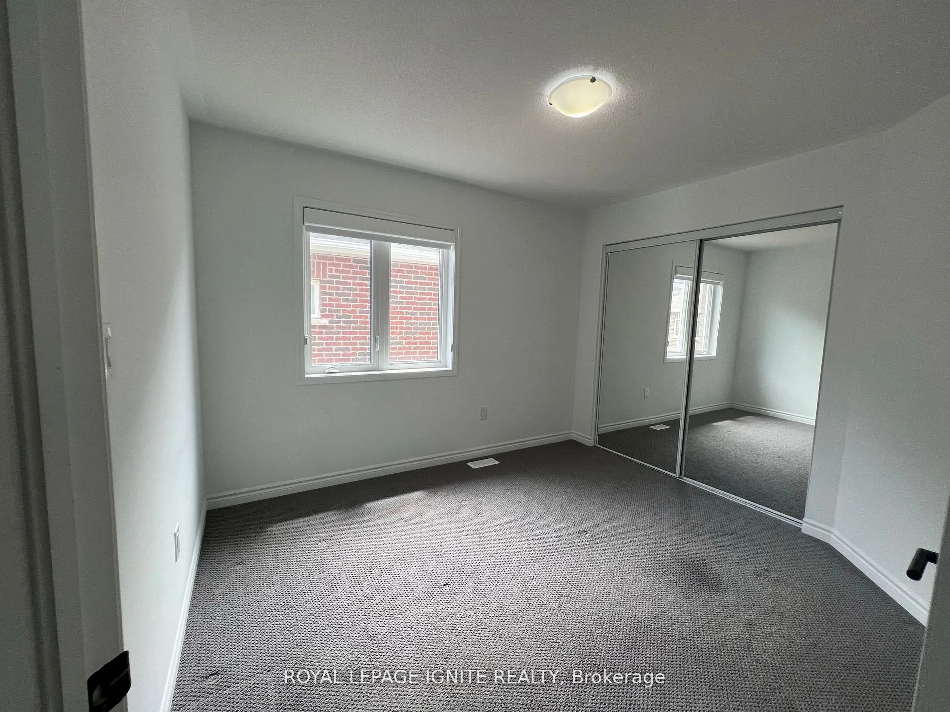 1253 Redbud Gardens