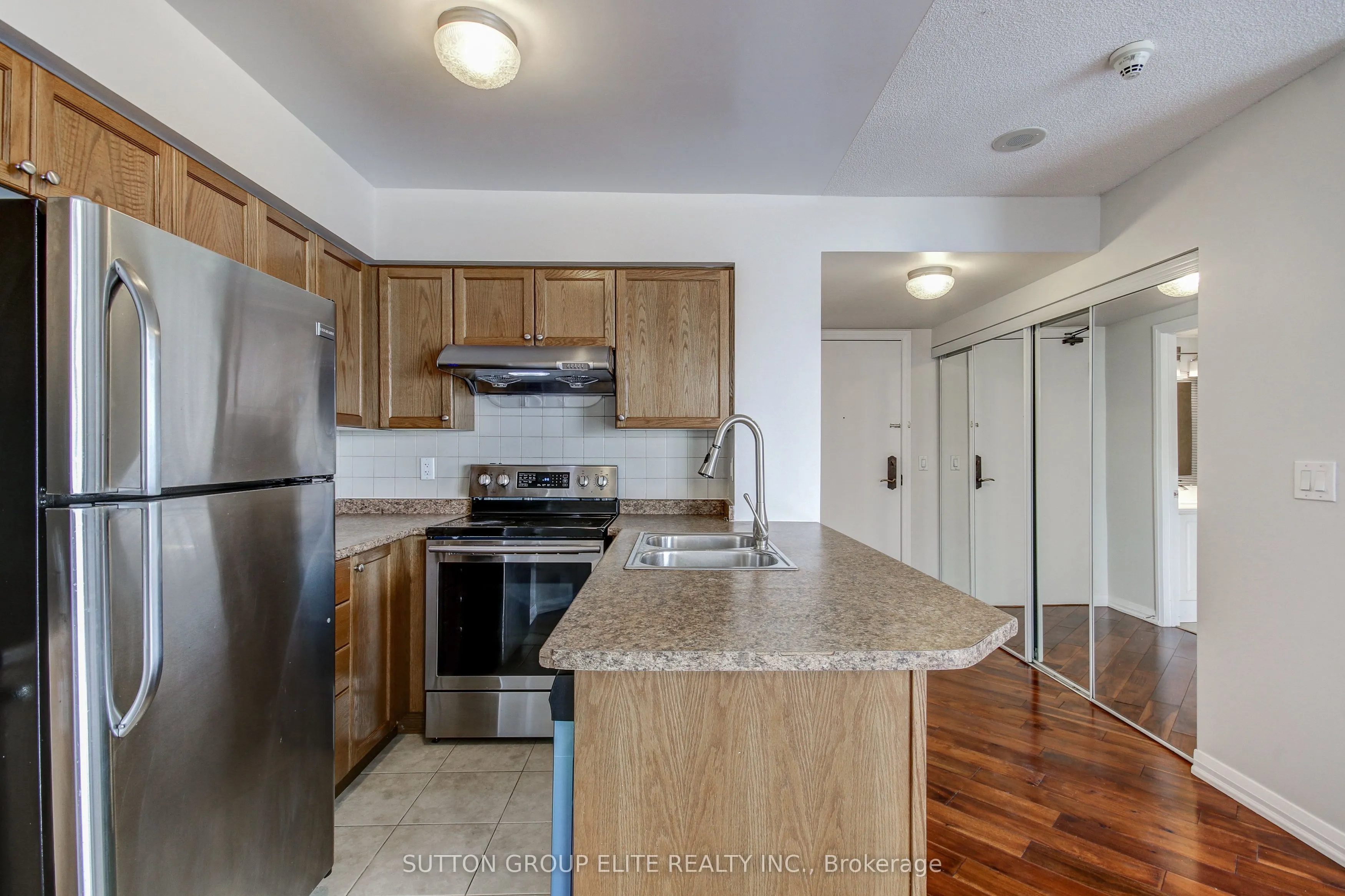 220 Forum Drive, #1106
