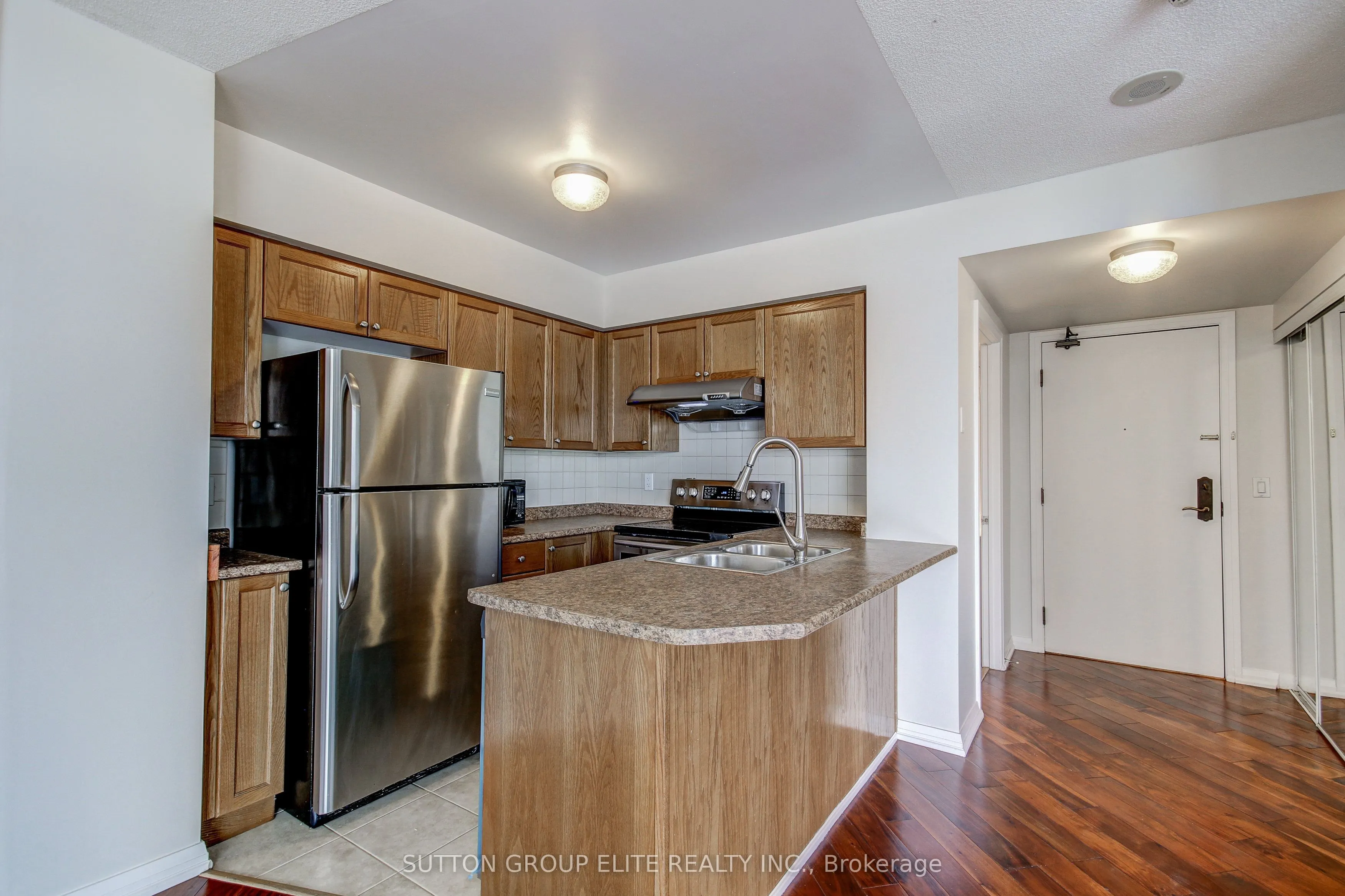 220 Forum Drive, #1106