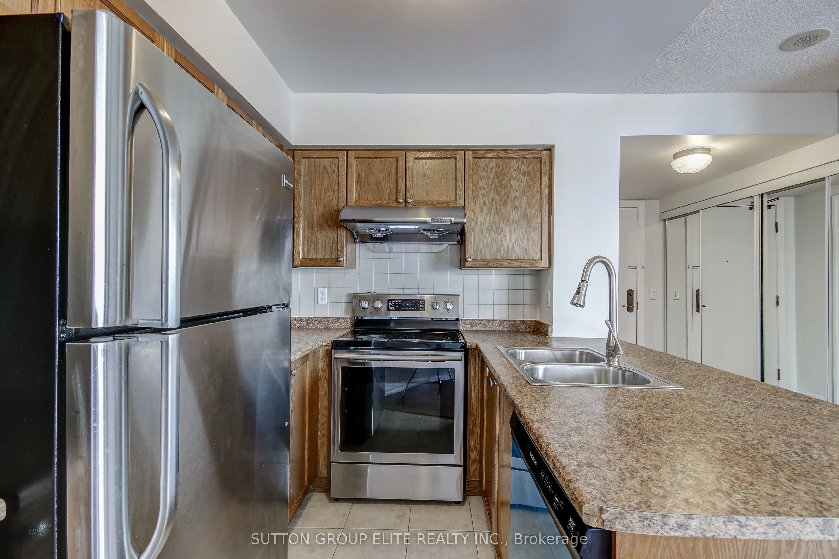 220 Forum Drive, #1106