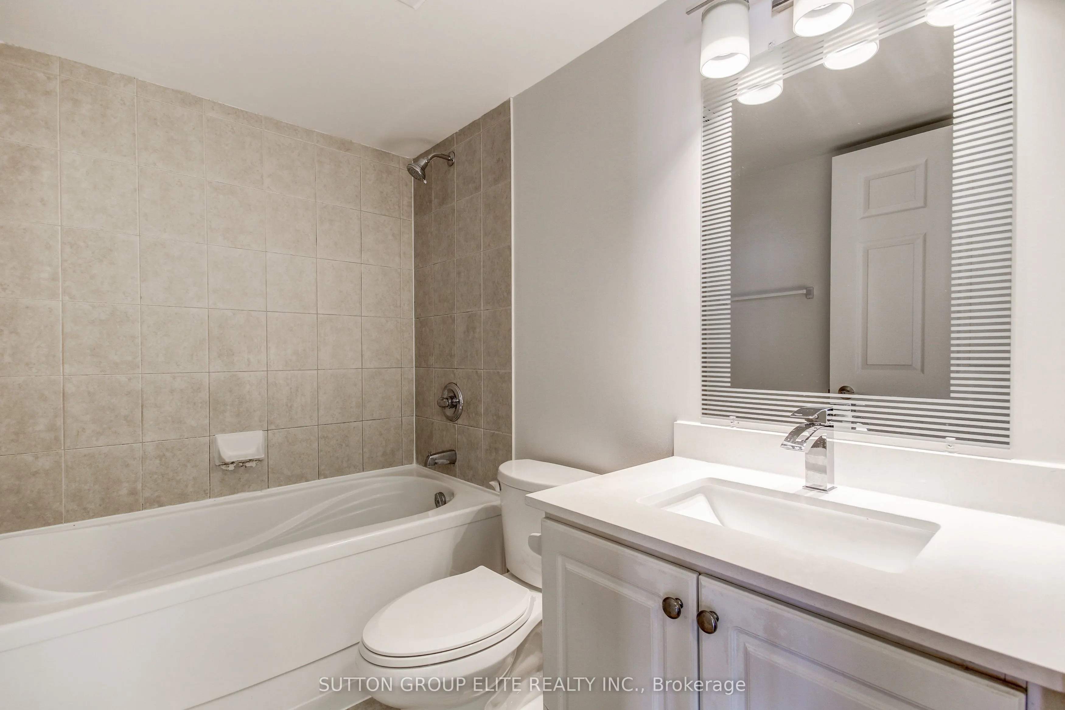 220 Forum Drive, #1106