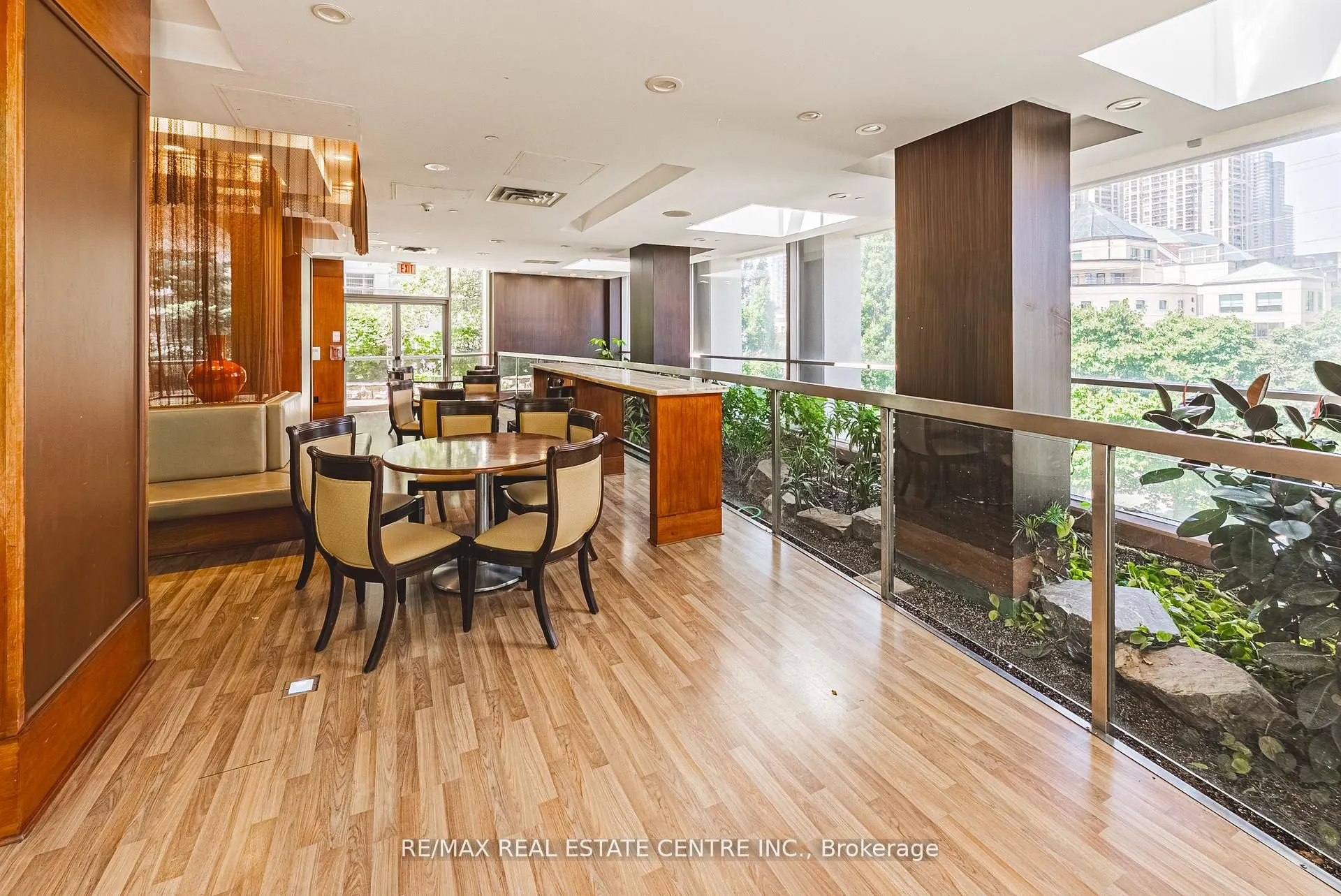 3888 Duke Of York Boulevard, #1130