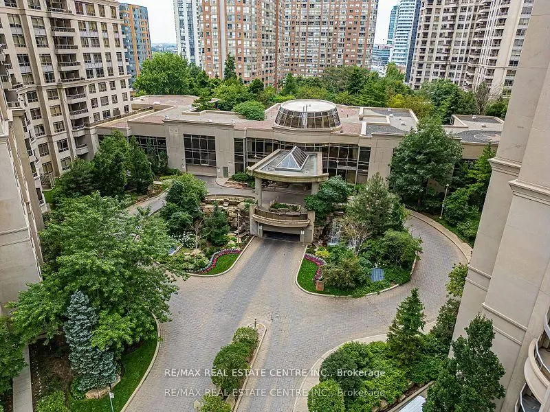 3888 Duke Of York Boulevard, #1130