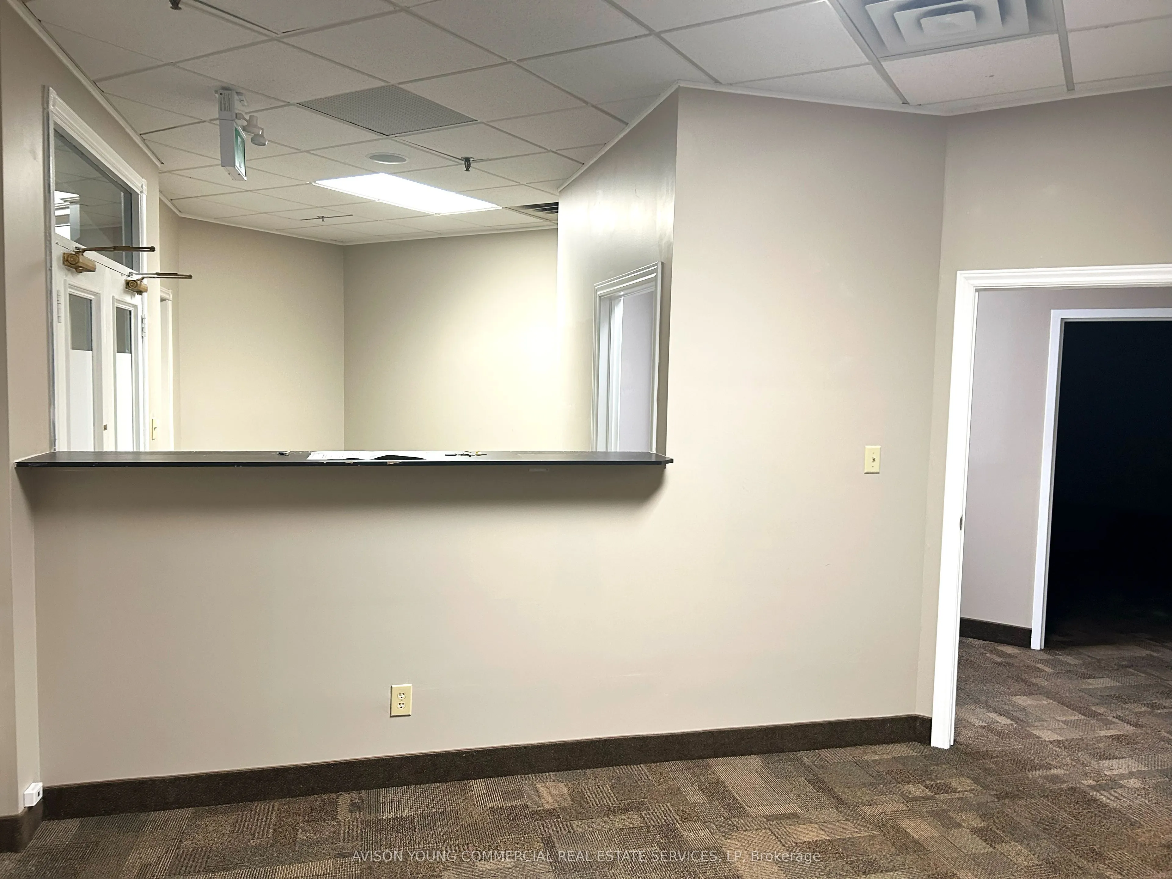 460 Brant Street, #13-14