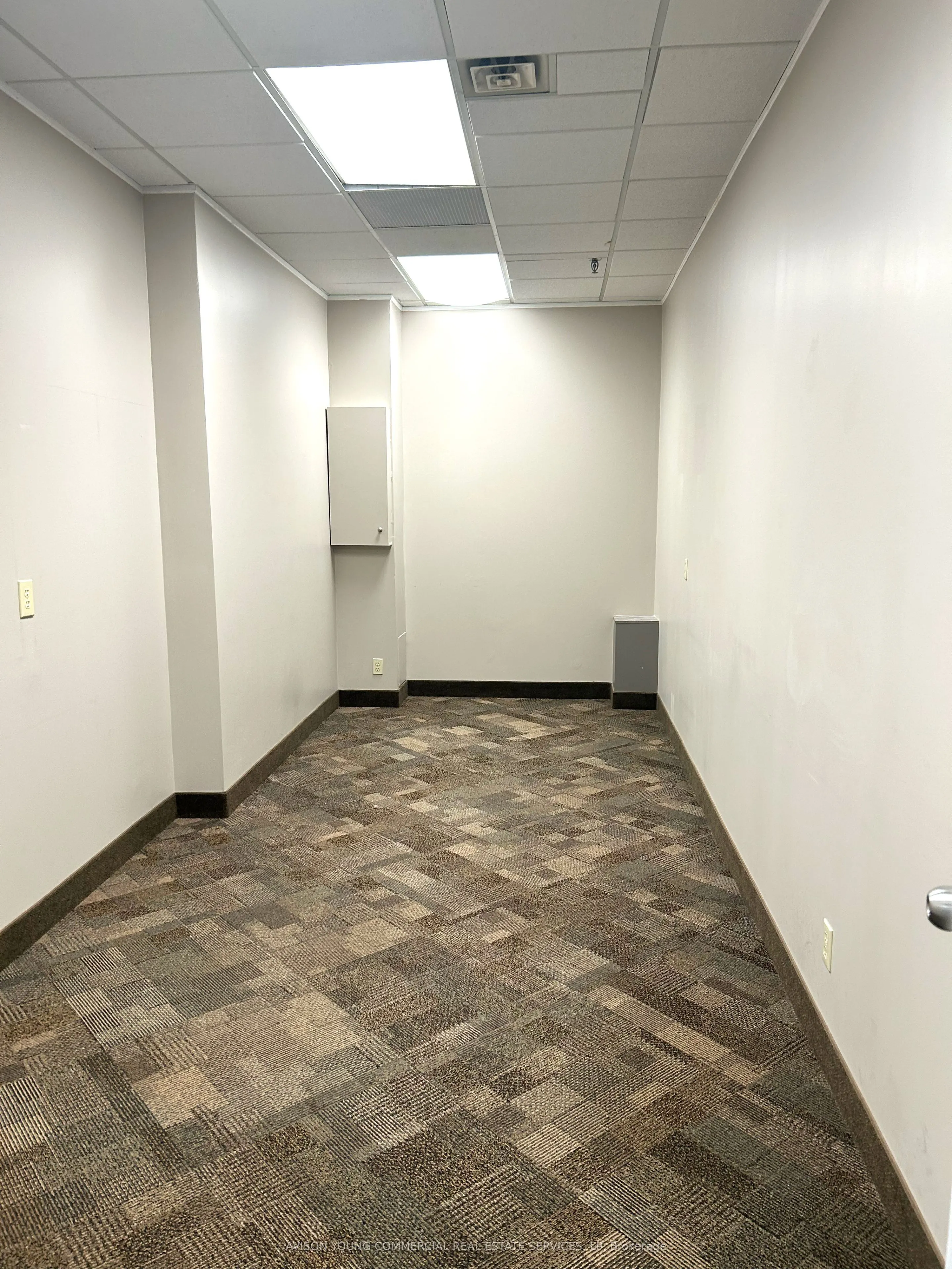 460 Brant Street, #13-14